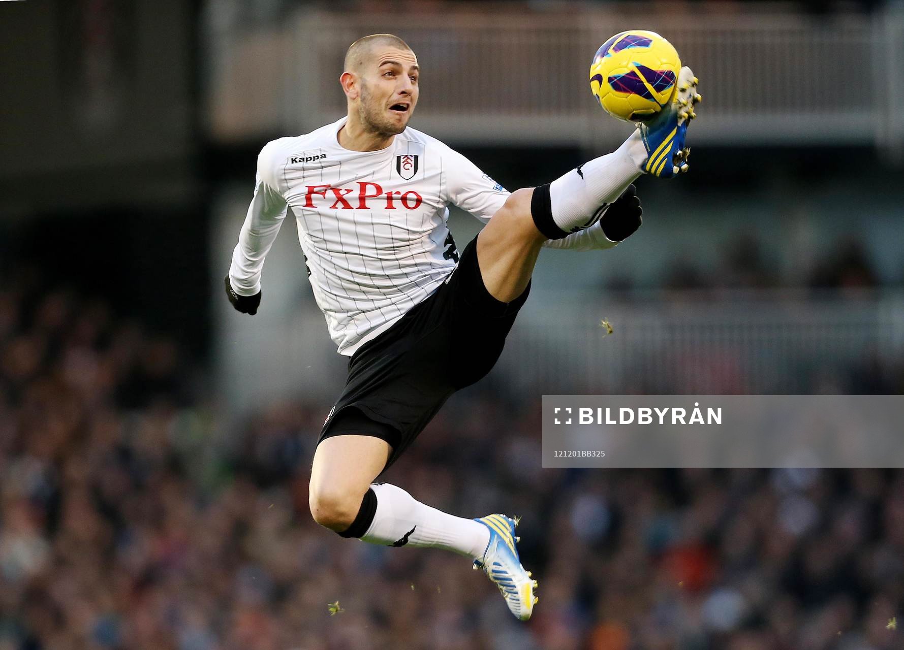Football - Fulham v Tottenham Hotspur - Barclays Premier
