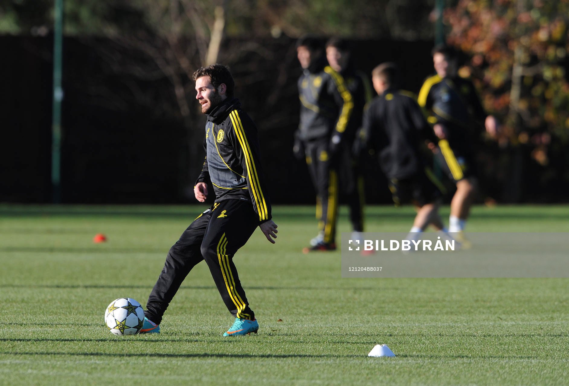 Football - Chelsea Training - Chelsea Training Ground -