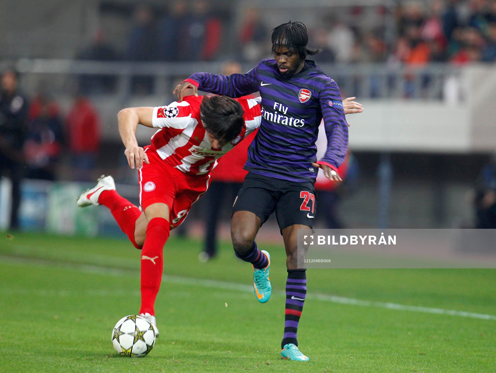 Football - Olympiakos v Arsenal - UEFA Champions League