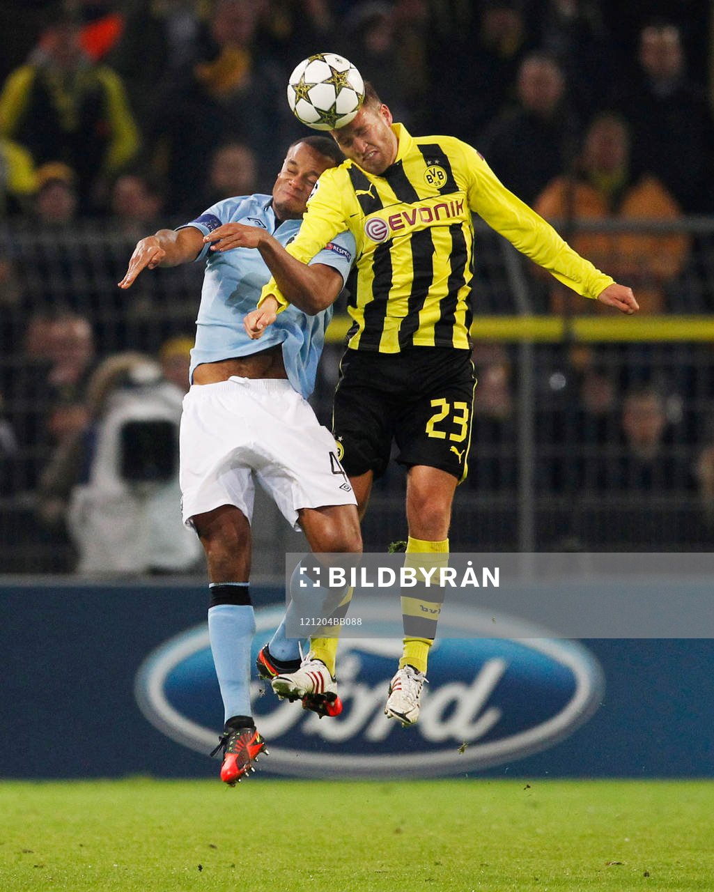Football - Borussia Dortmund v Manchester City - UEFA