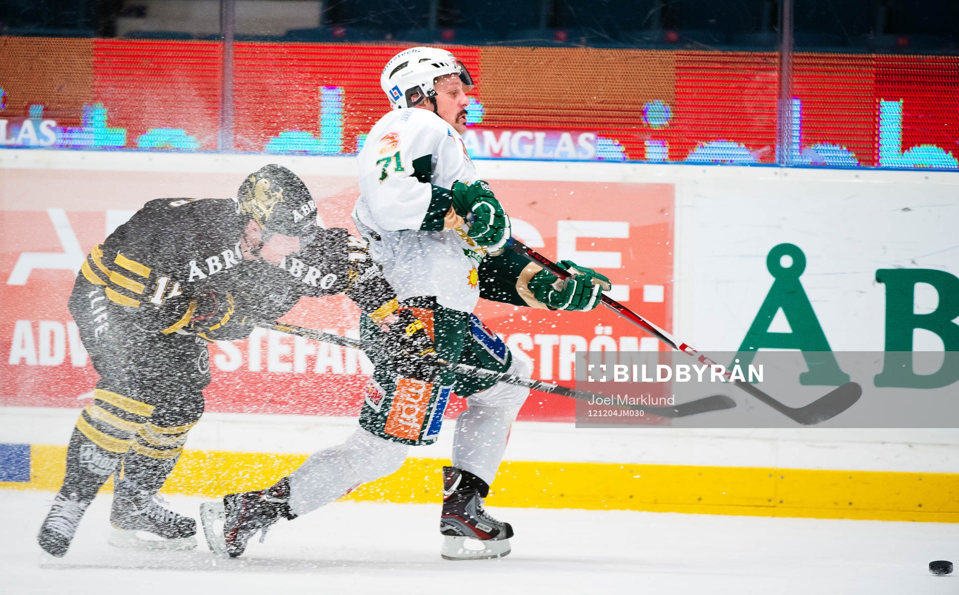 Tobias Viklund, AIK, hänger inte med Christian Berglund,