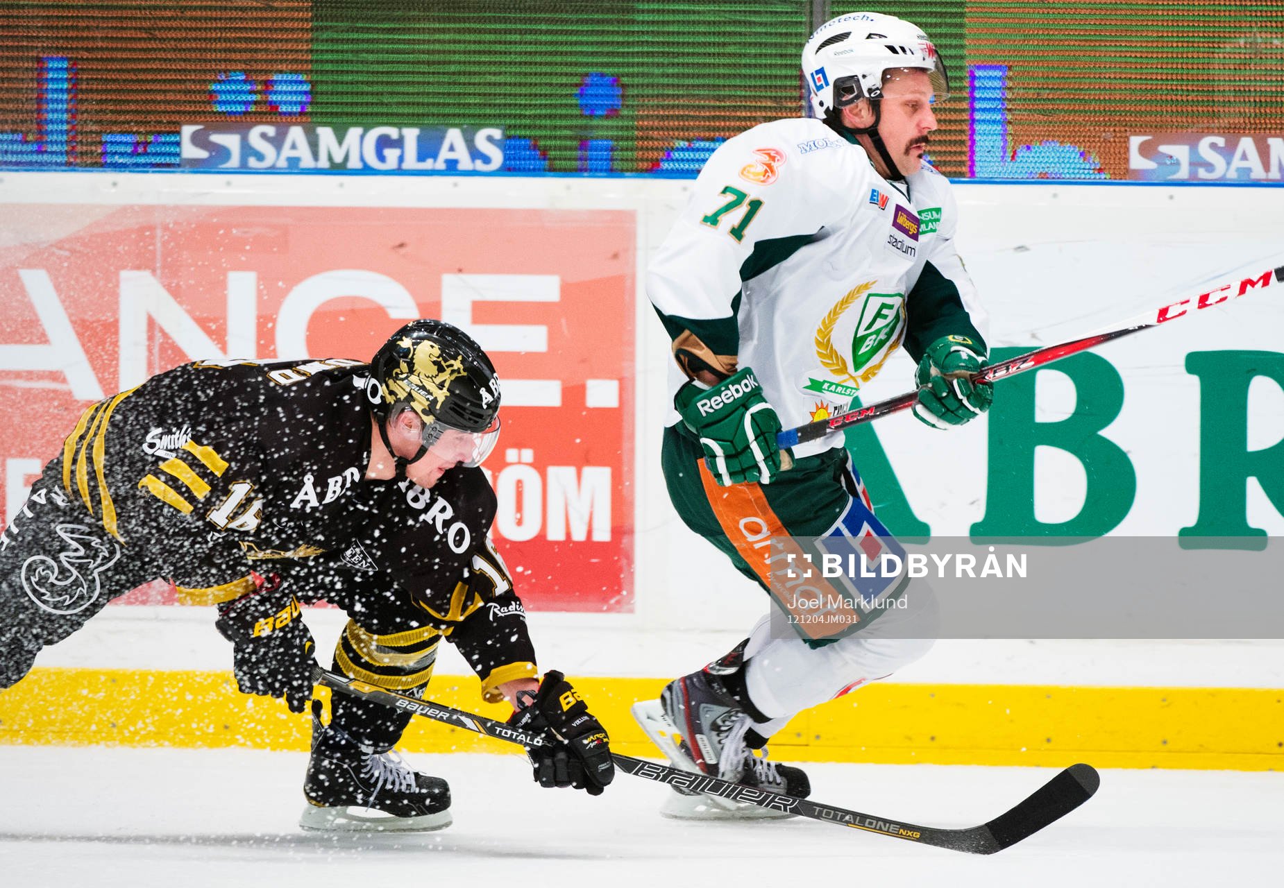 Tobias Viklund, AIK, hänger inte med Christian Berglund,