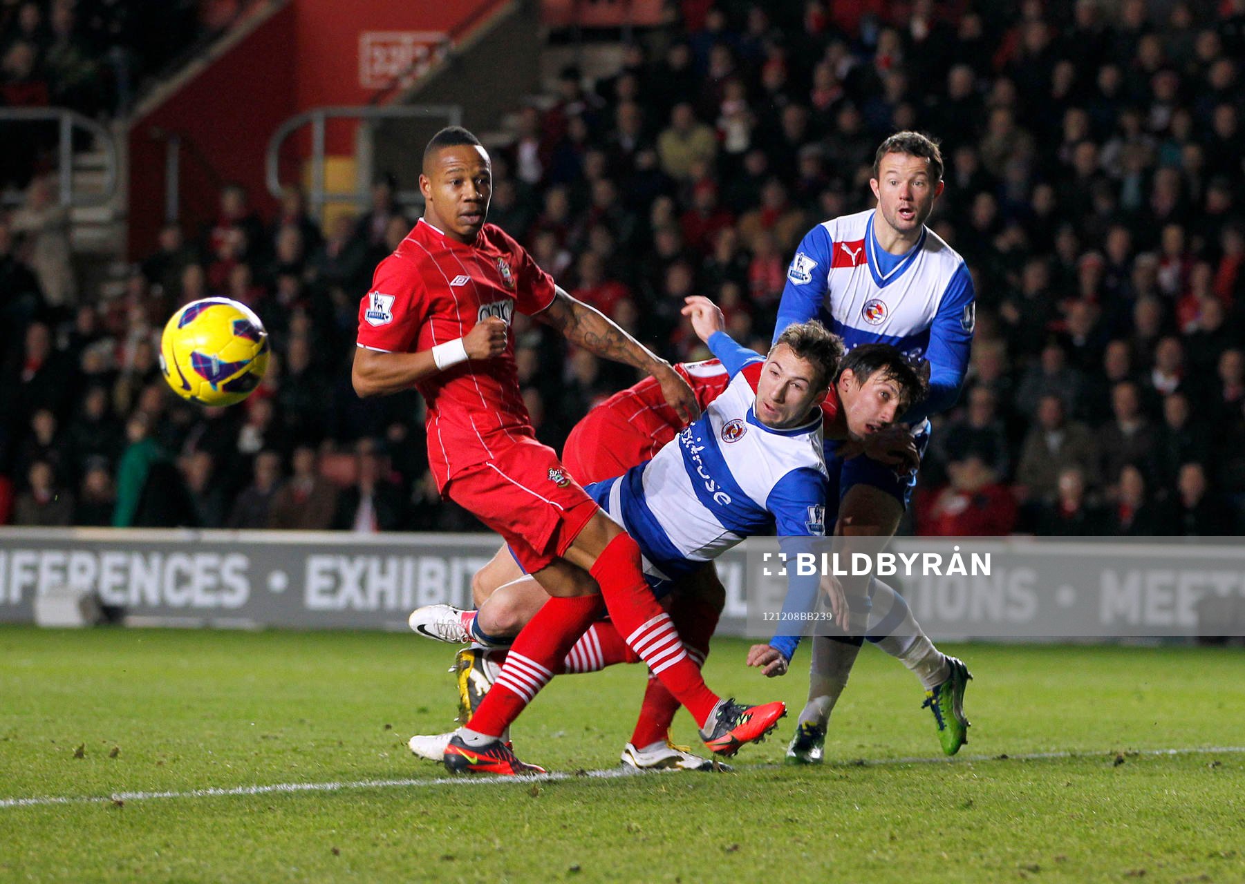 Football - Southampton v Reading - Barclays Premier League