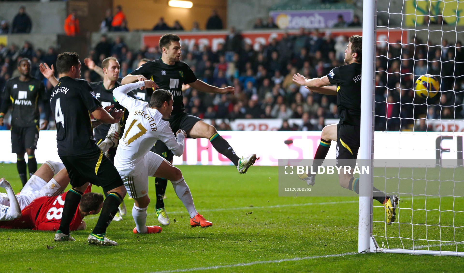 Football - Swansea City v Norwich City - Barclays Premier