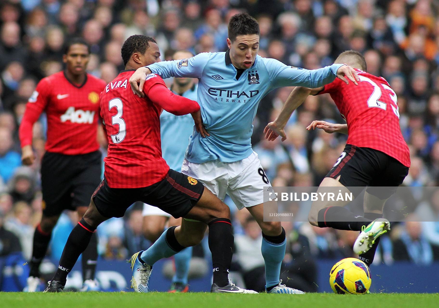 Football - Manchester City v Manchester United - Barclays