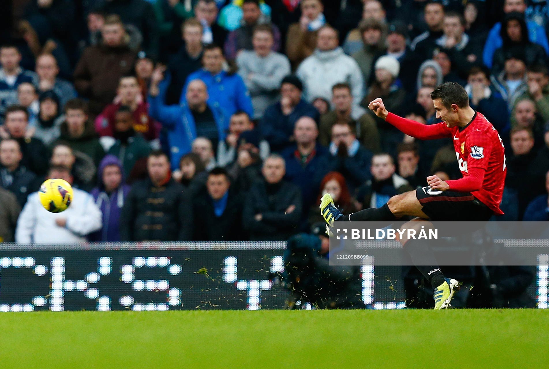 Football - Manchester City v Manchester United - Barclays