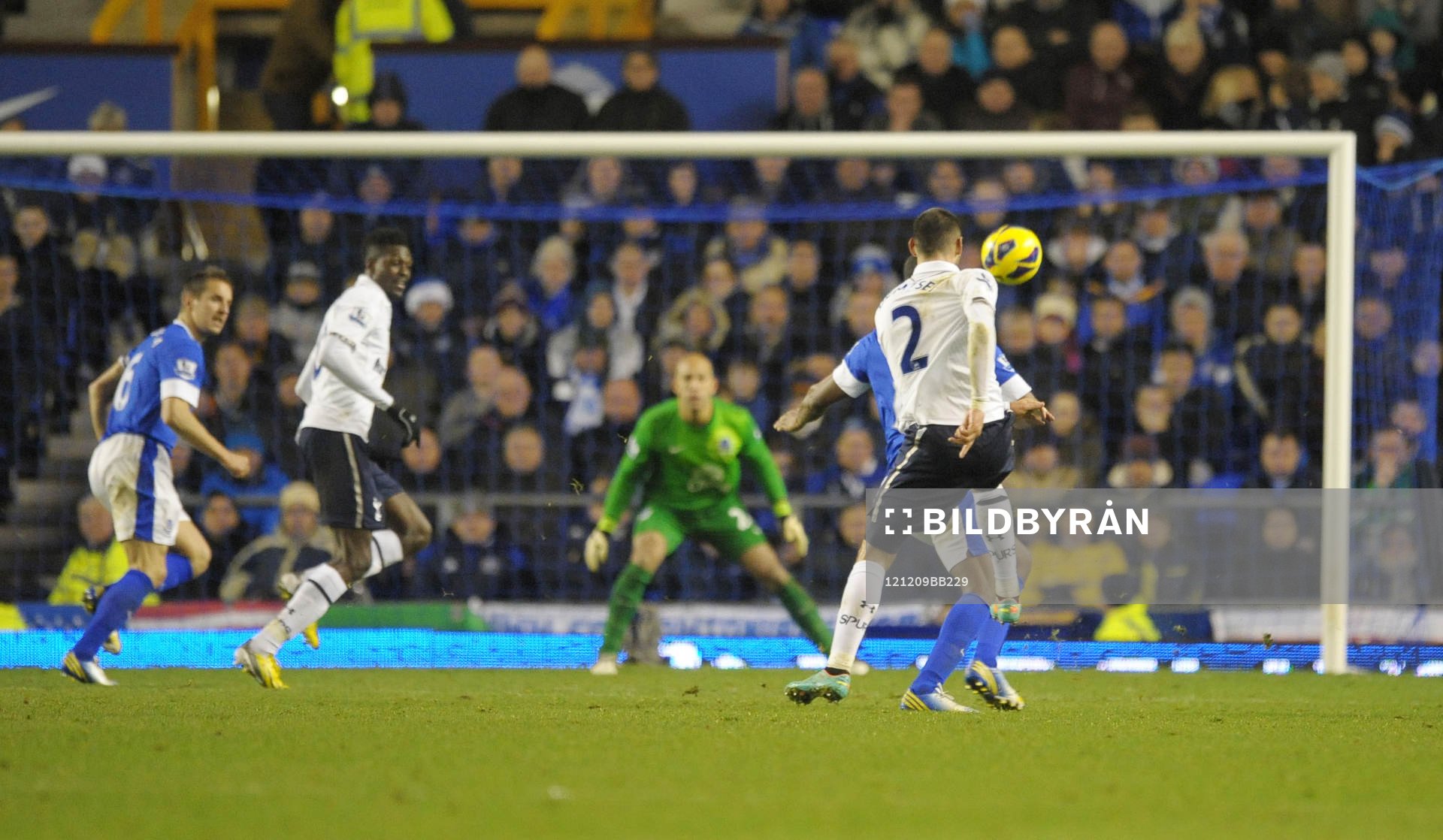 Football - Everton v Tottenham Hotspur - Barclays Premier