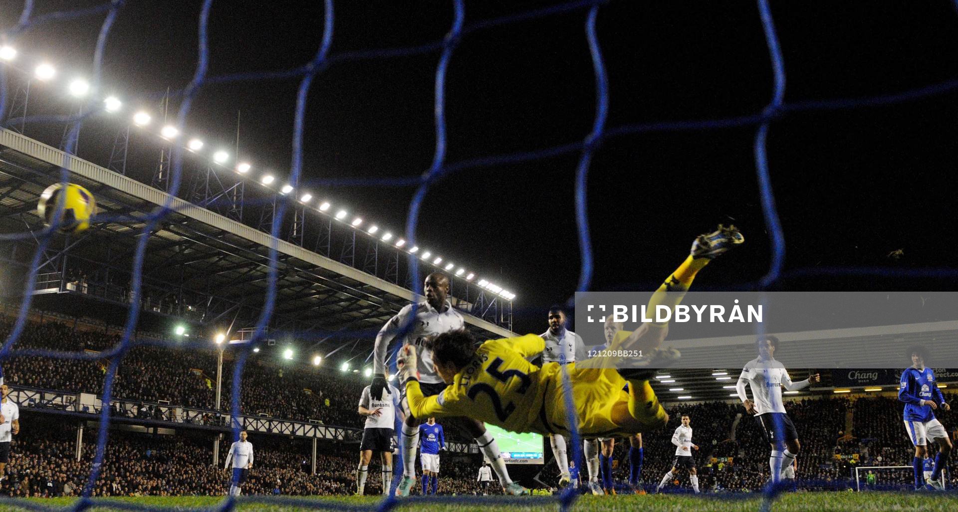 Football - Everton v Tottenham Hotspur - Barclays Premier