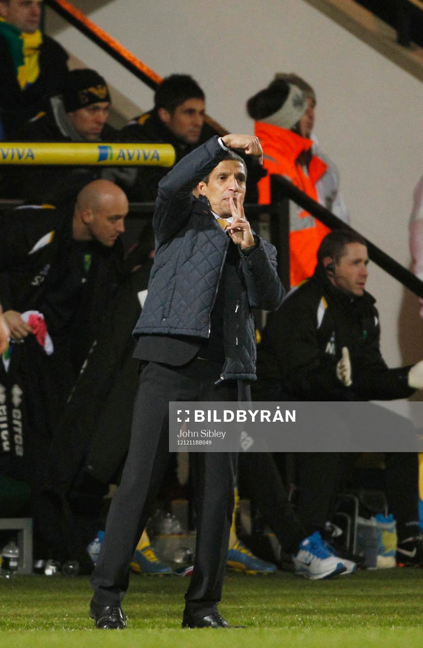 Football - Norwich City v Aston Villa - Capital One Cup