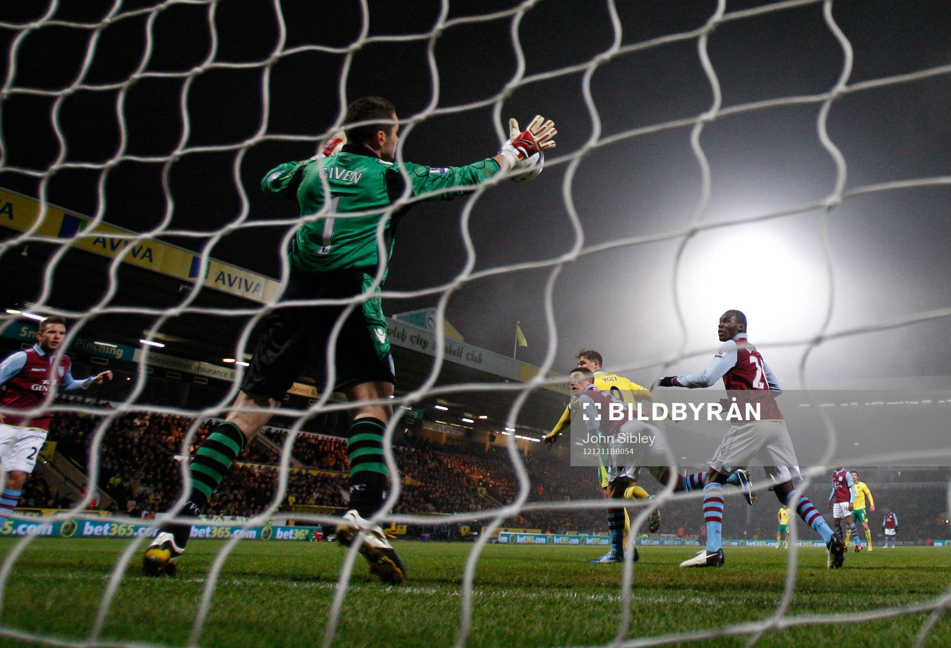 Football - Norwich City v Aston Villa - Capital One Cup