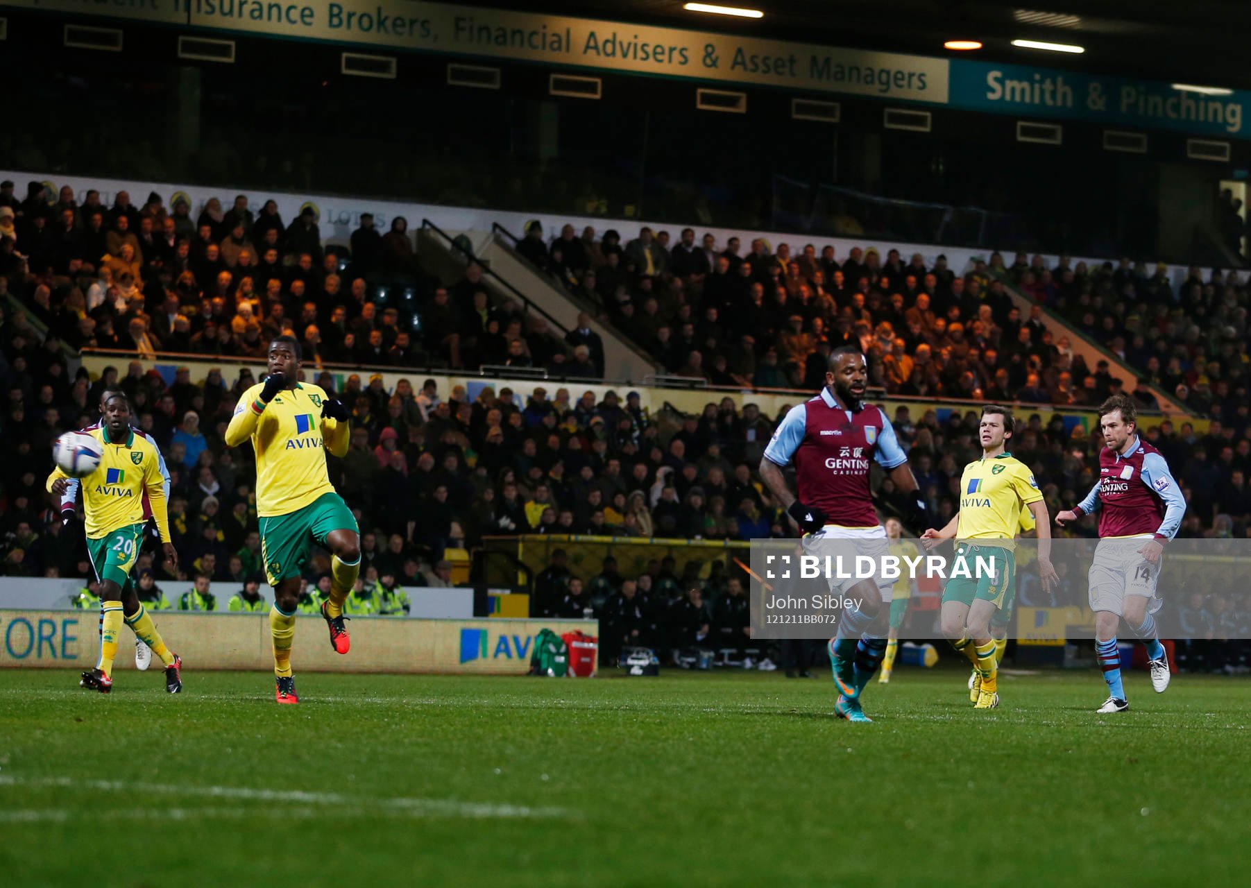Football - Norwich City v Aston Villa - Capital One Cup