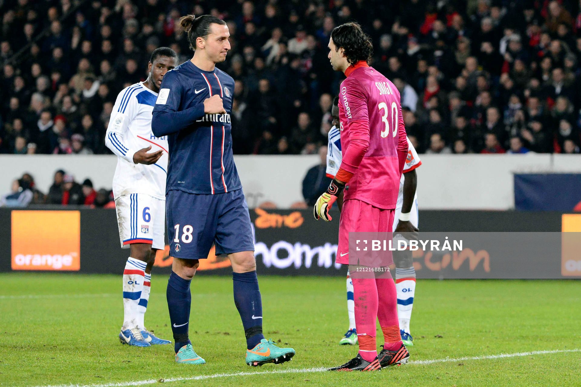 Zlatan IBRAHIMOVIC / Salvatore SIRIGU - 16.12.2012 - PSG /
