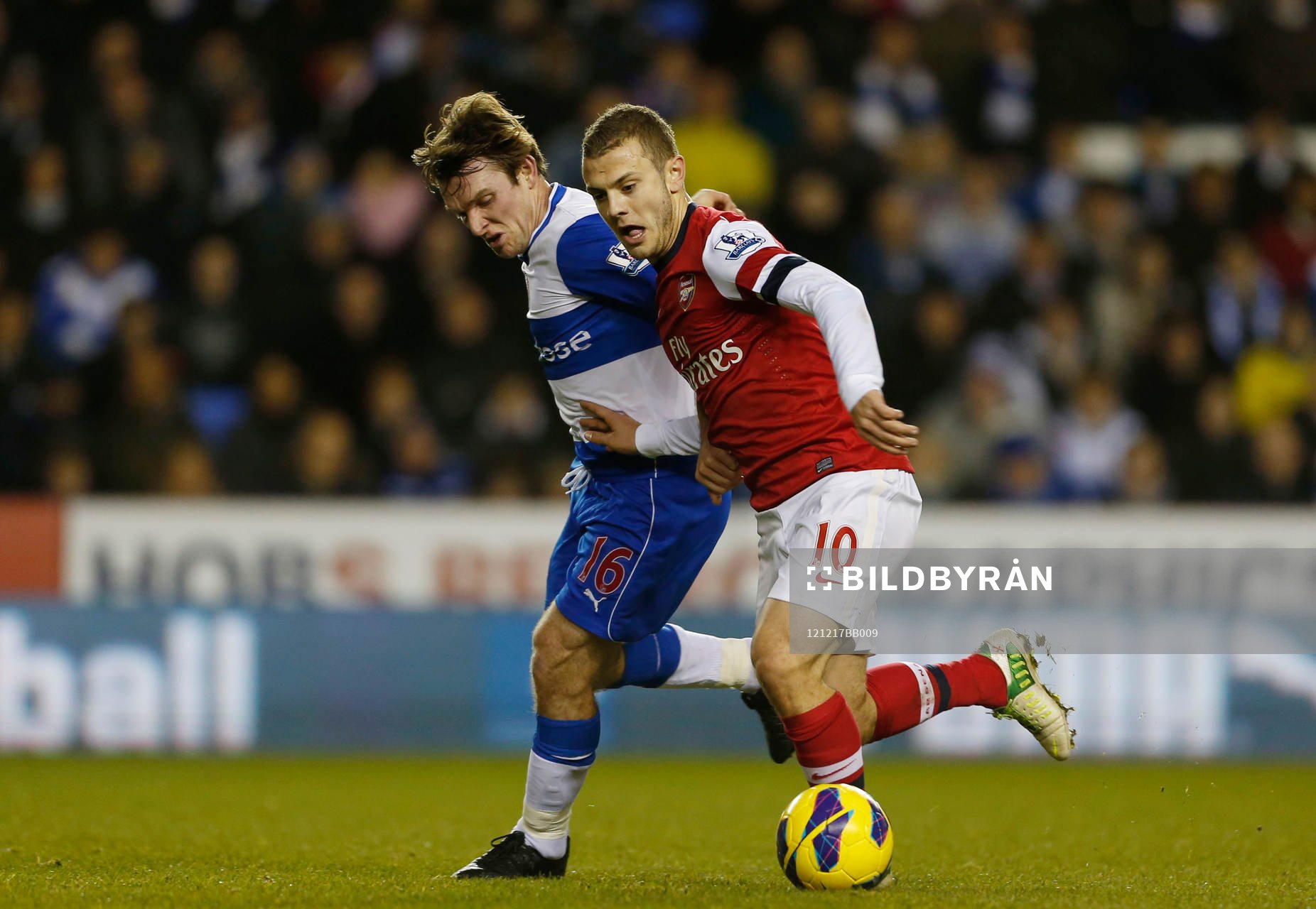 Football - Reading v Arsenal - Barclays Premier League  -