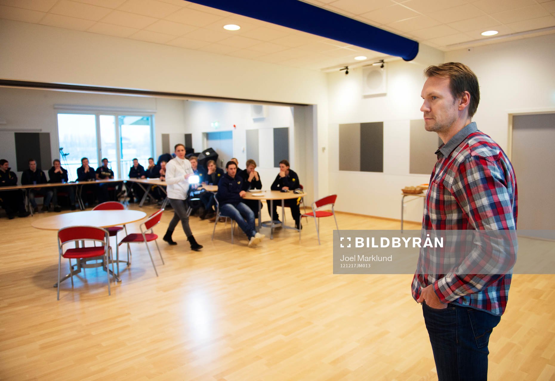 Nicklas Lidström överraskar Sveriges JVM-lag med en visit