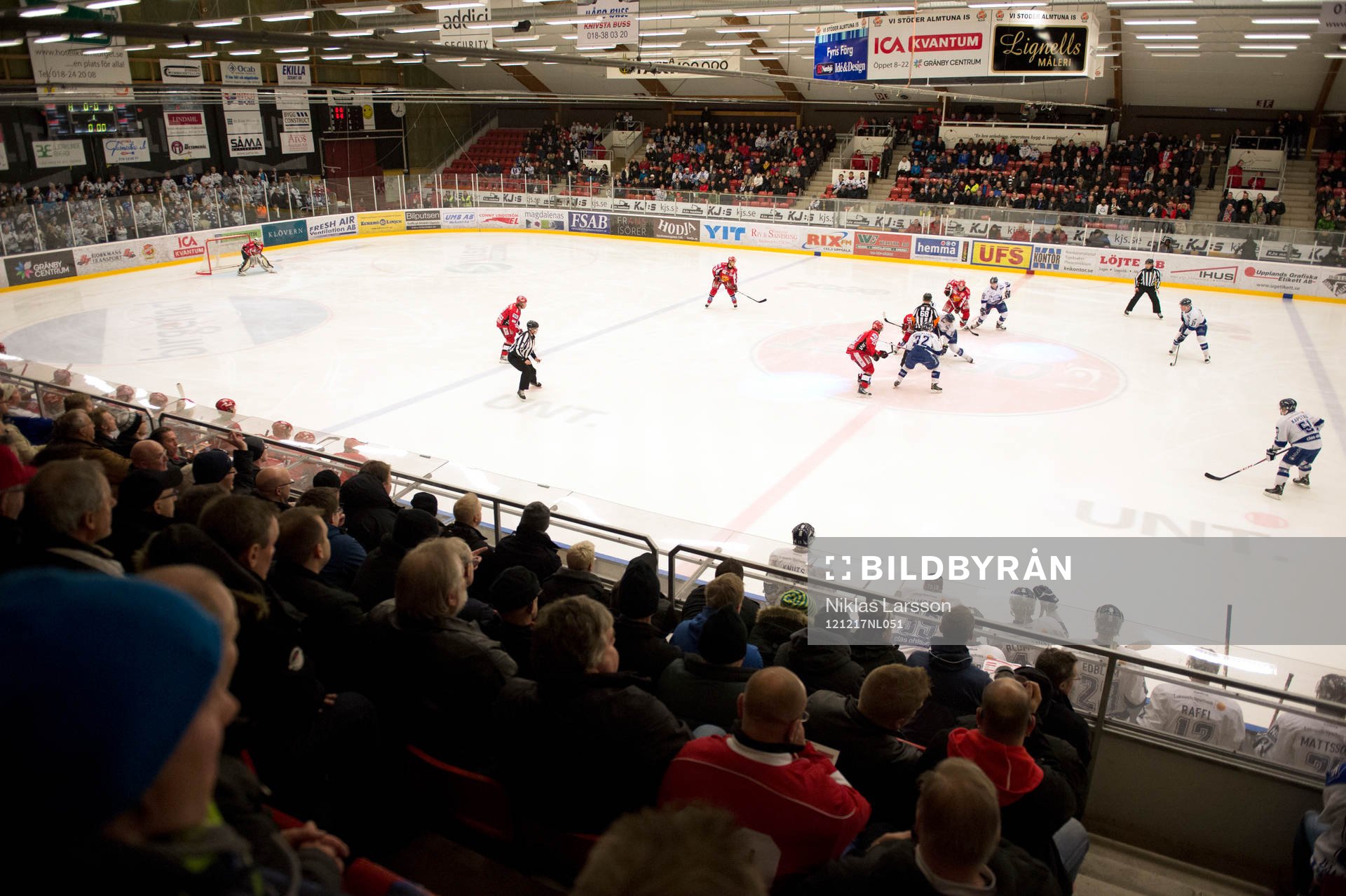 Almtuna arena, ishall