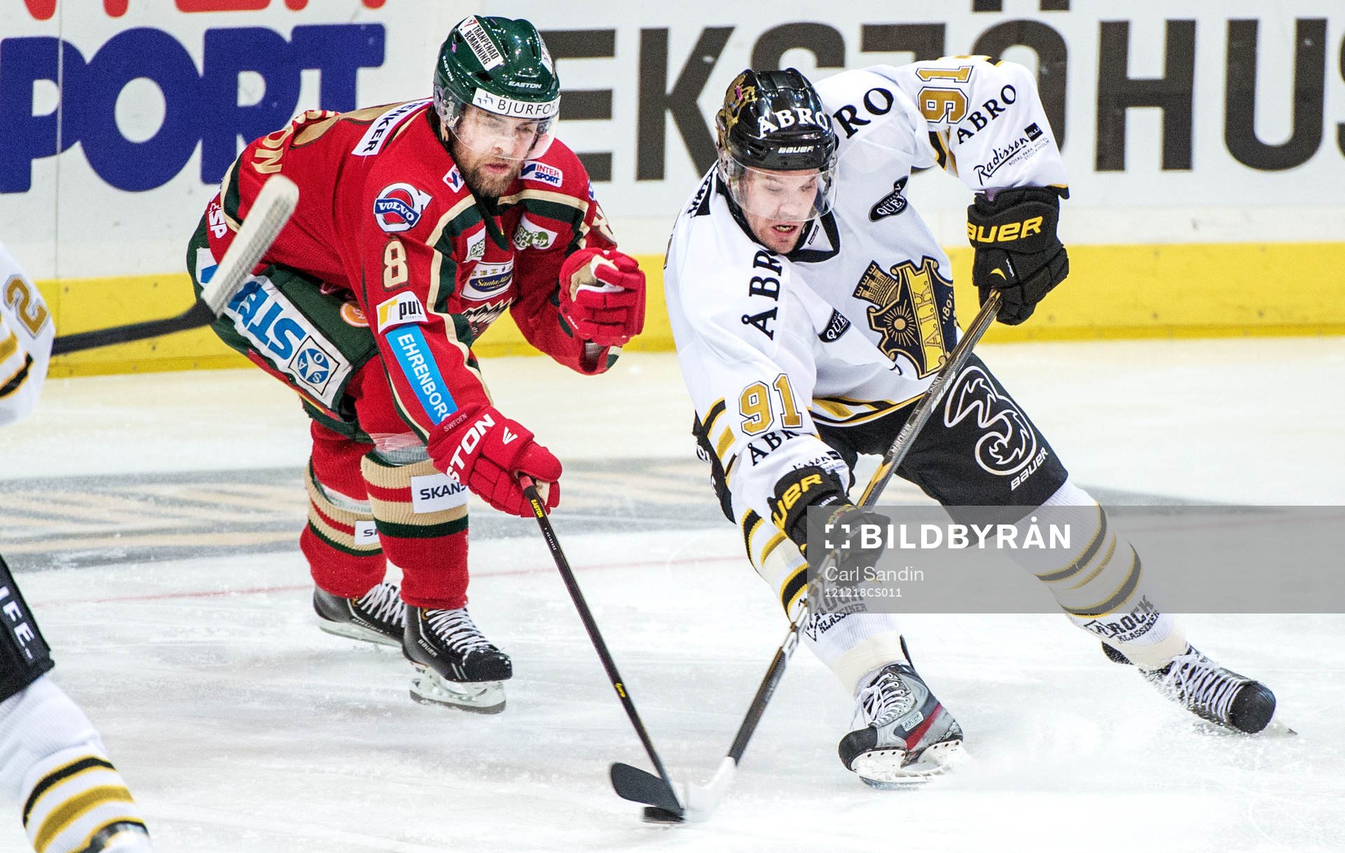 Björn Melin, AIK, åker runt Fredrik Eriksson, Frölunda