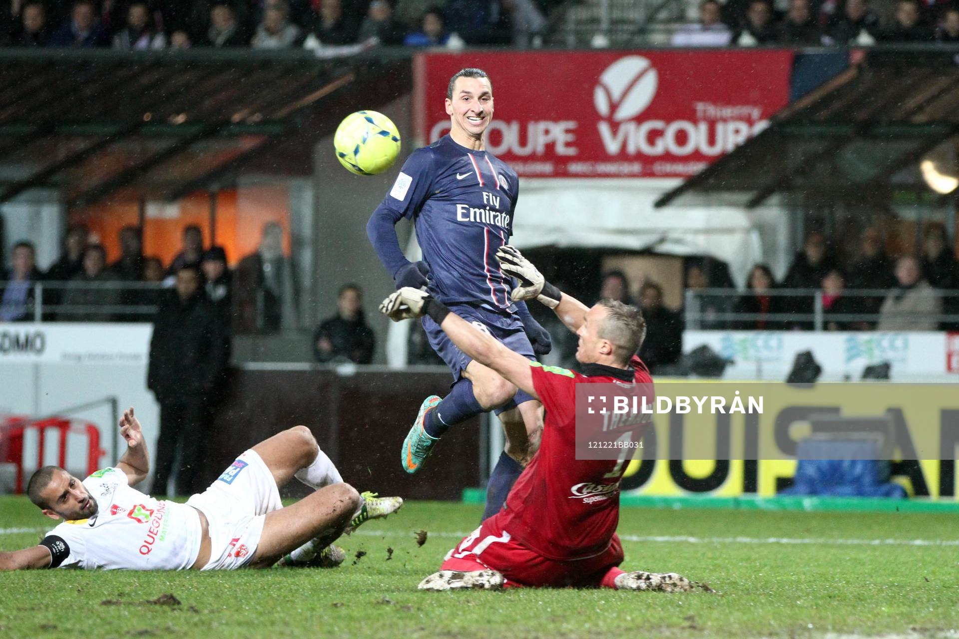 Ahmed KANTARI / Zlatan IBRAHIMOVIC / Alexis THEBAUX -