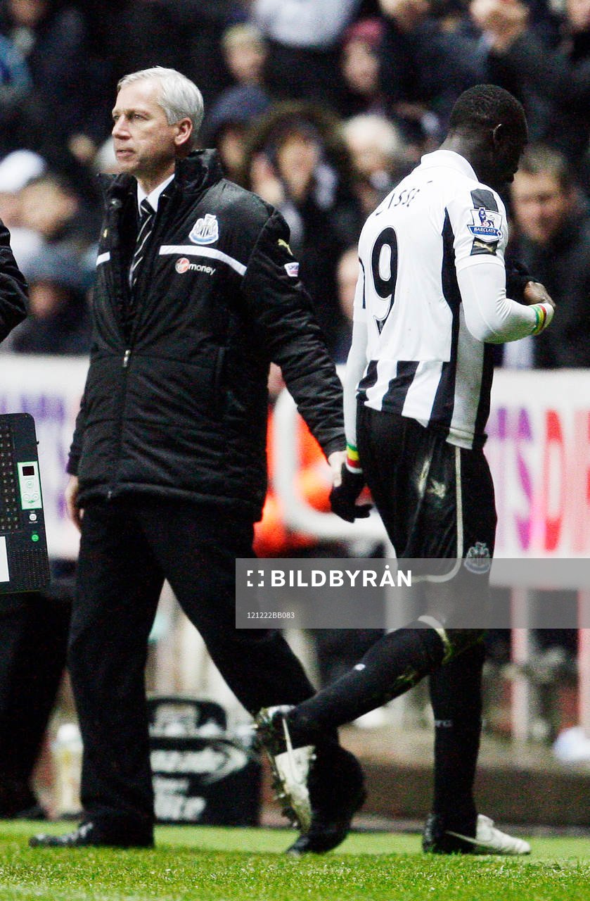 Football - Newcastle United v Queens Park Rangers -