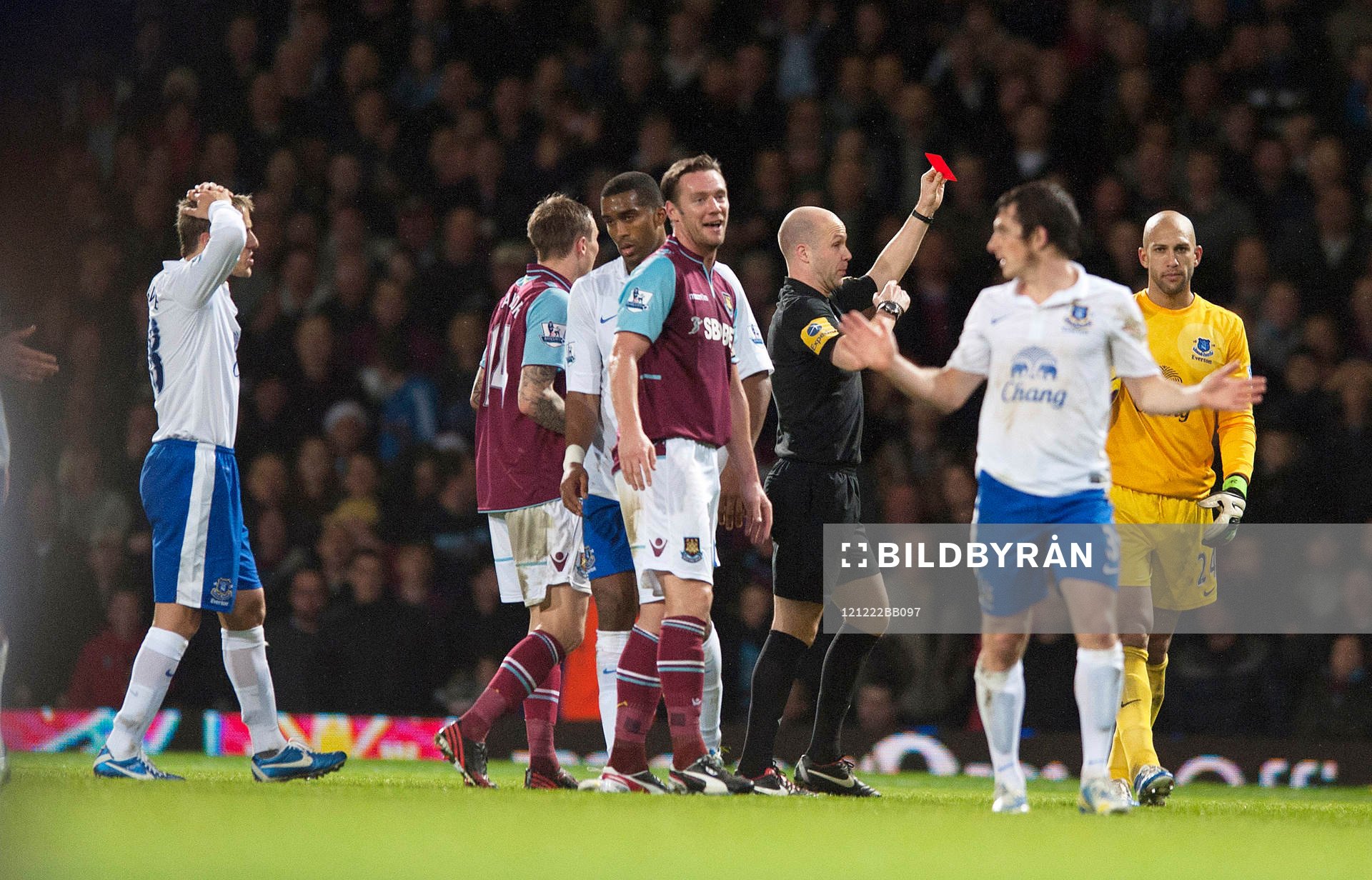 Football - West Ham United v Everton - Barclays Premier