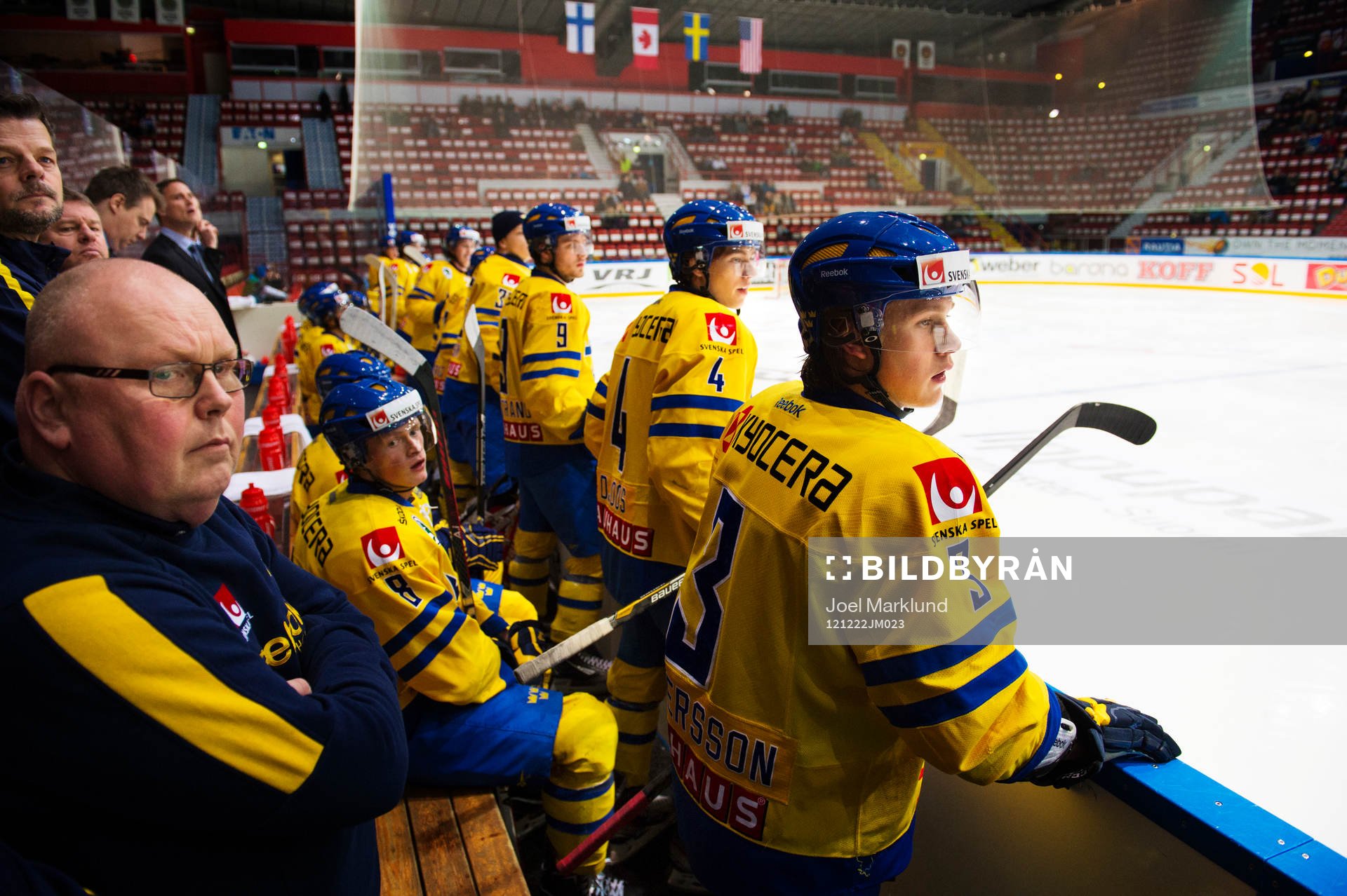 Jesper Pettersson, Sverige, till höger, innan han blev