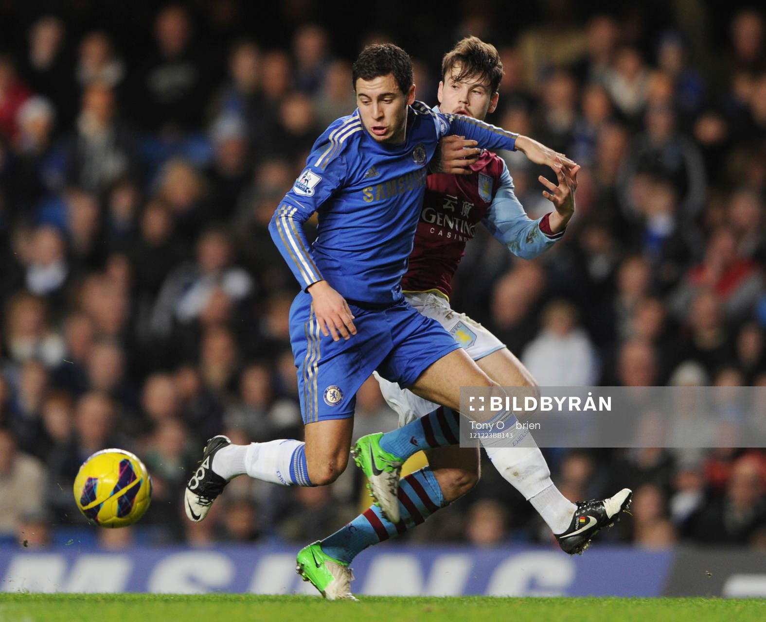 Football - Chelsea v Aston Villa - Barclays Premier League