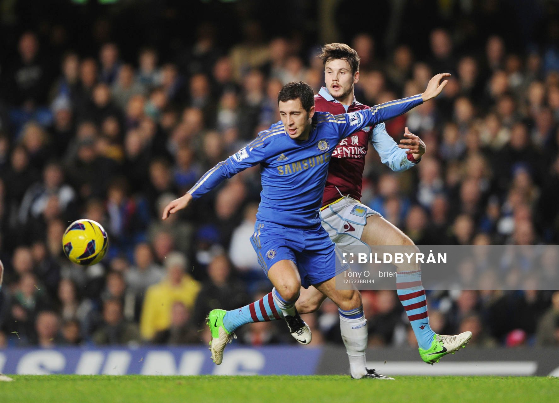 Football - Chelsea v Aston Villa - Barclays Premier League