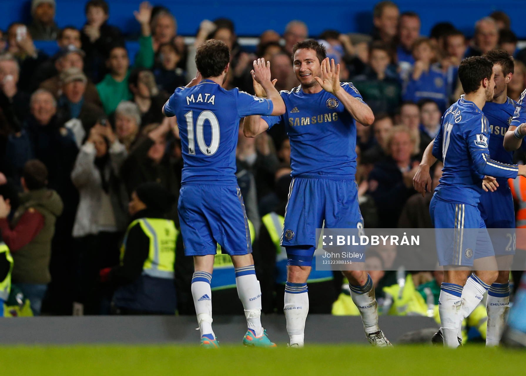 Football - Chelsea v Aston Villa - Barclays Premier League