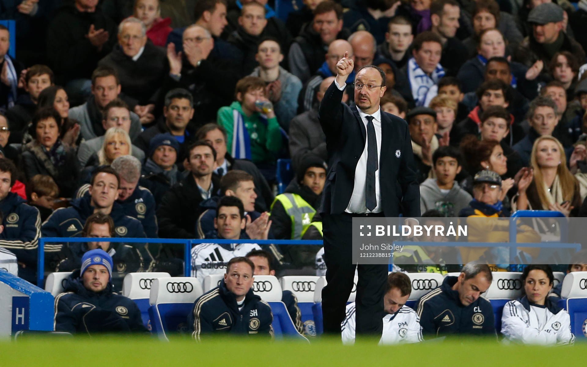 Football - Chelsea v Aston Villa - Barclays Premier League