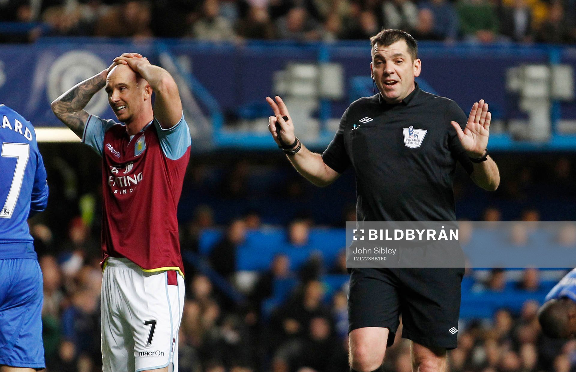 Football - Chelsea v Aston Villa - Barclays Premier League