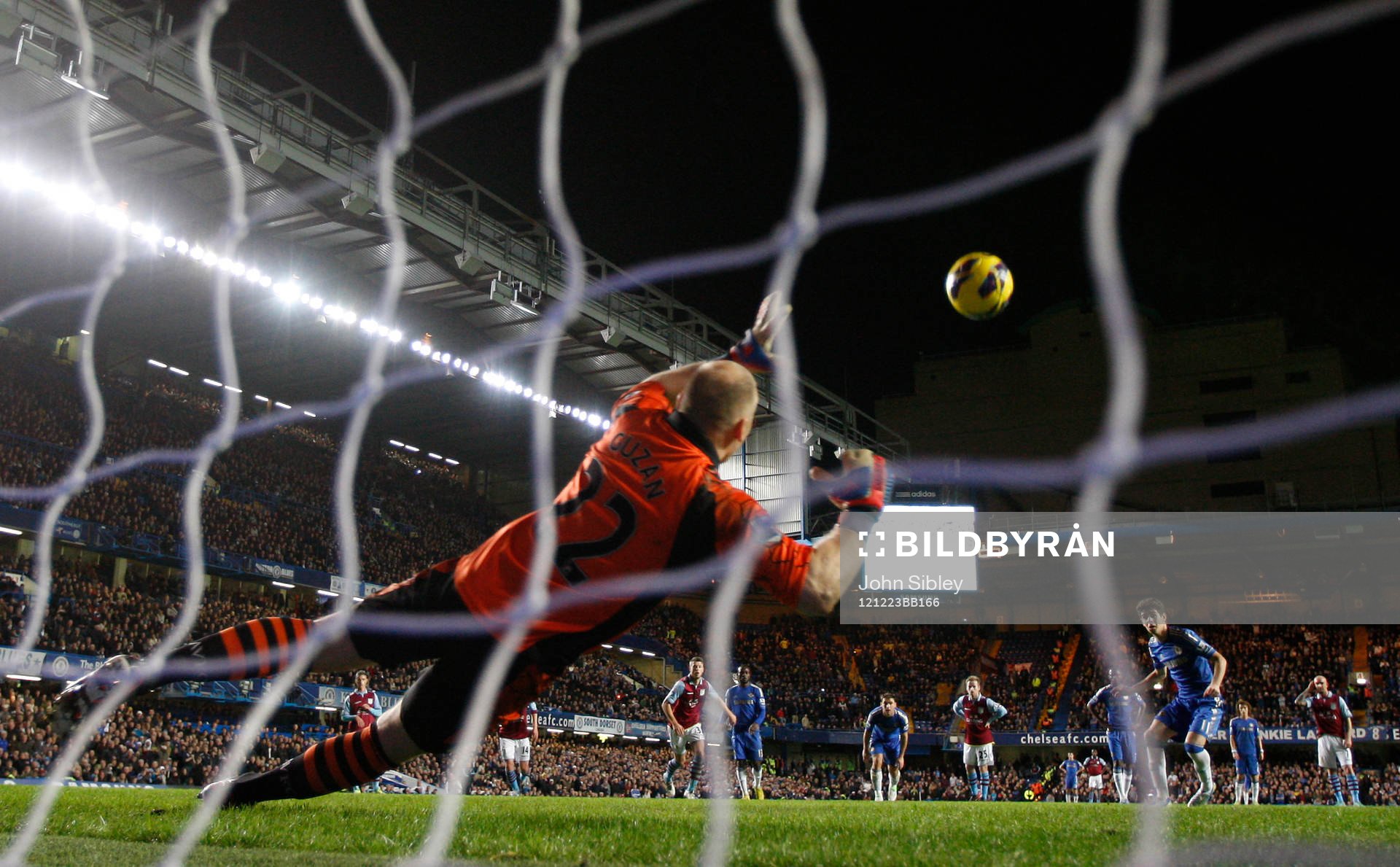 Football - Chelsea v Aston Villa - Barclays Premier League