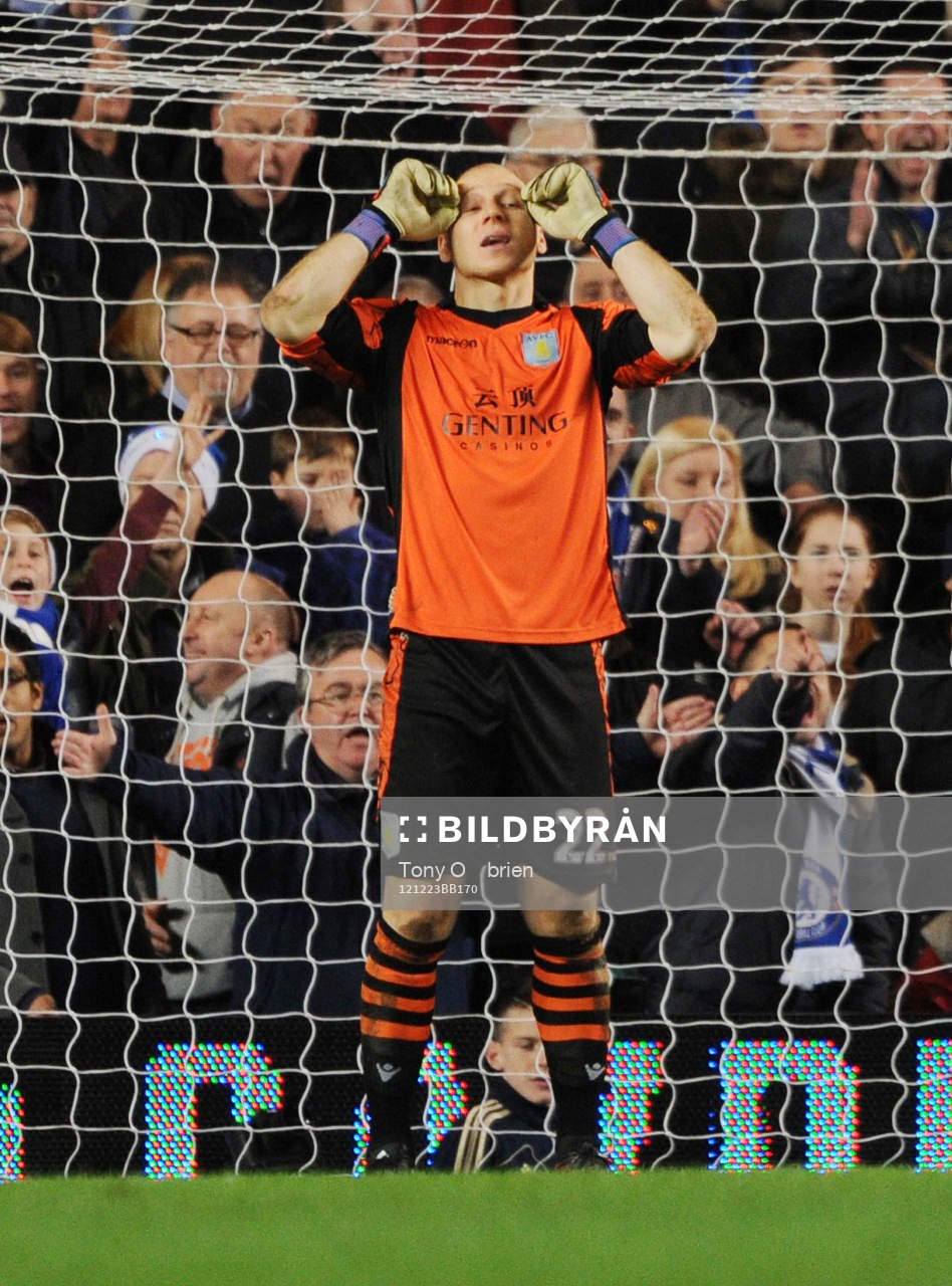 Football - Chelsea v Aston Villa - Barclays Premier League