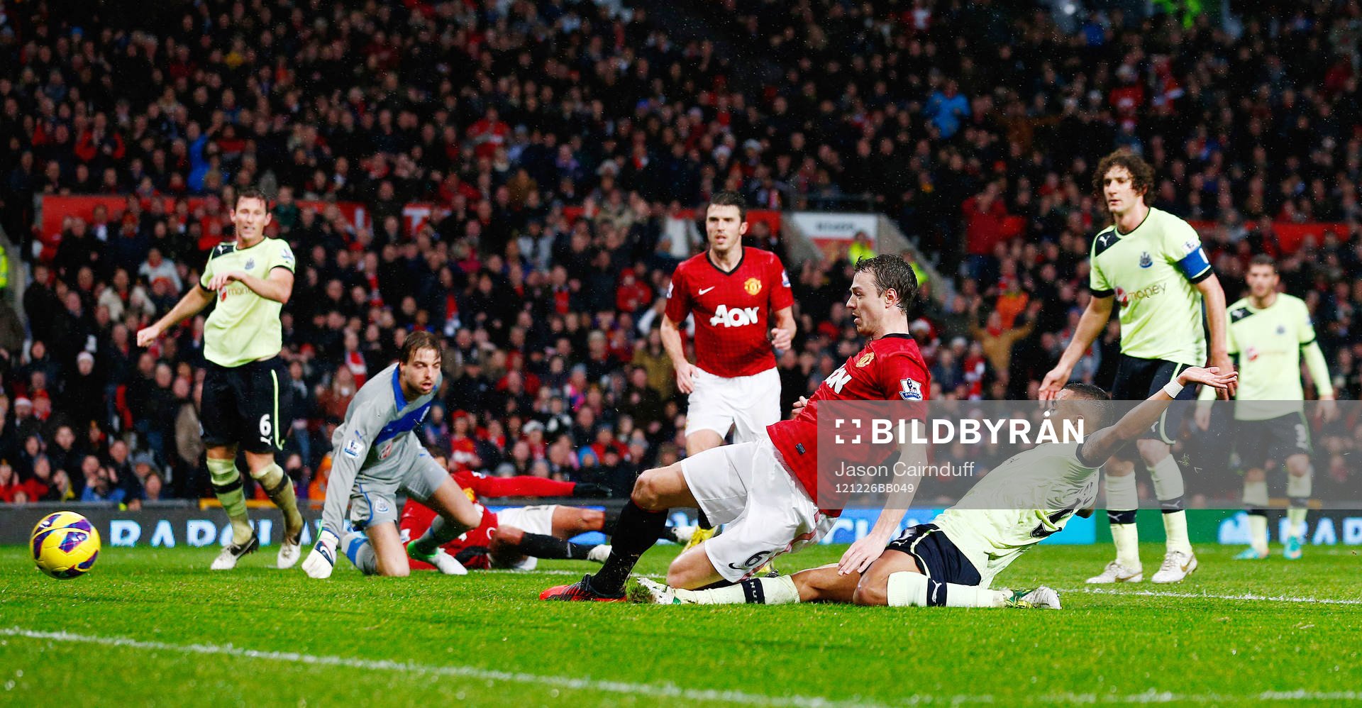 Football - Manchester United v Newcastle United - Barclays