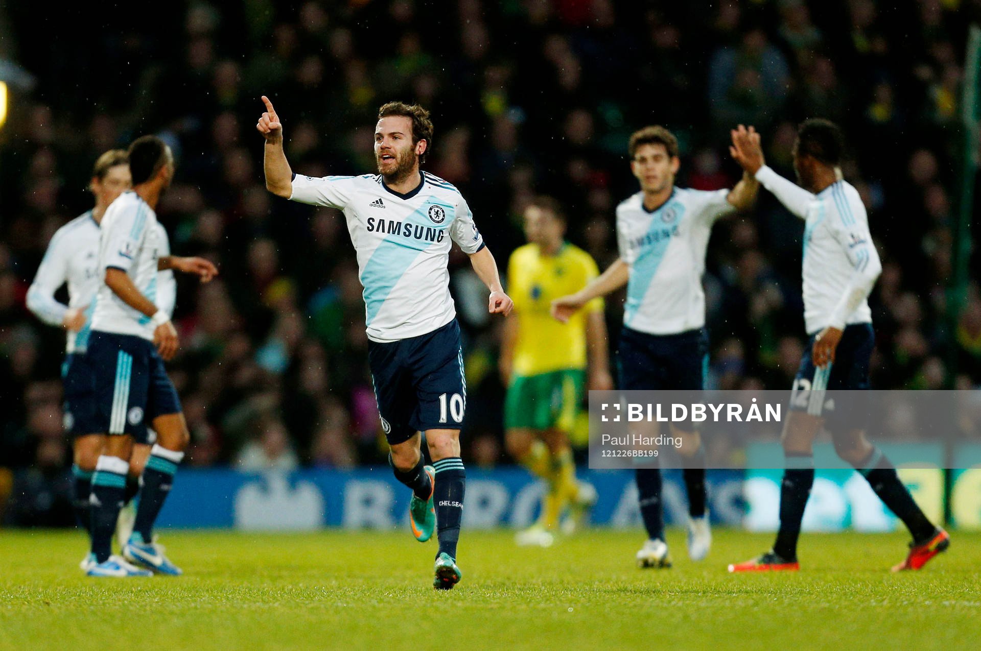 Football - Norwich City v Chelsea - Barclays Premier League