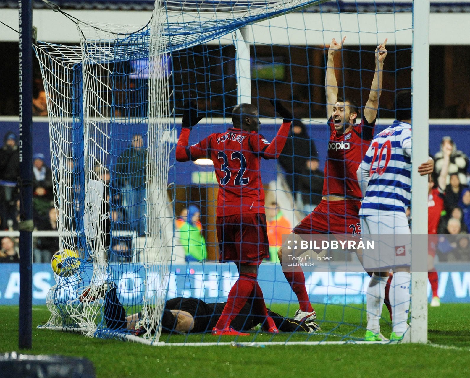 Football - Queens Park Rangers v West Bromwich Albion -