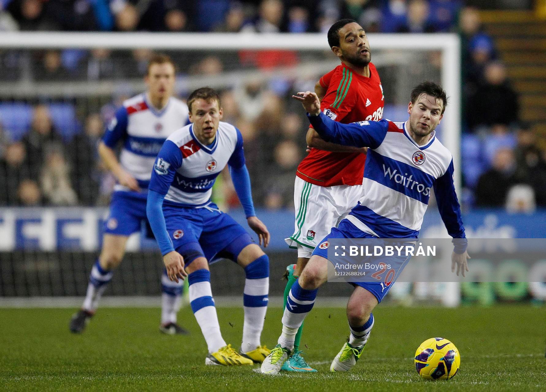 Football - Reading v Swansea City - Barclays Premier League