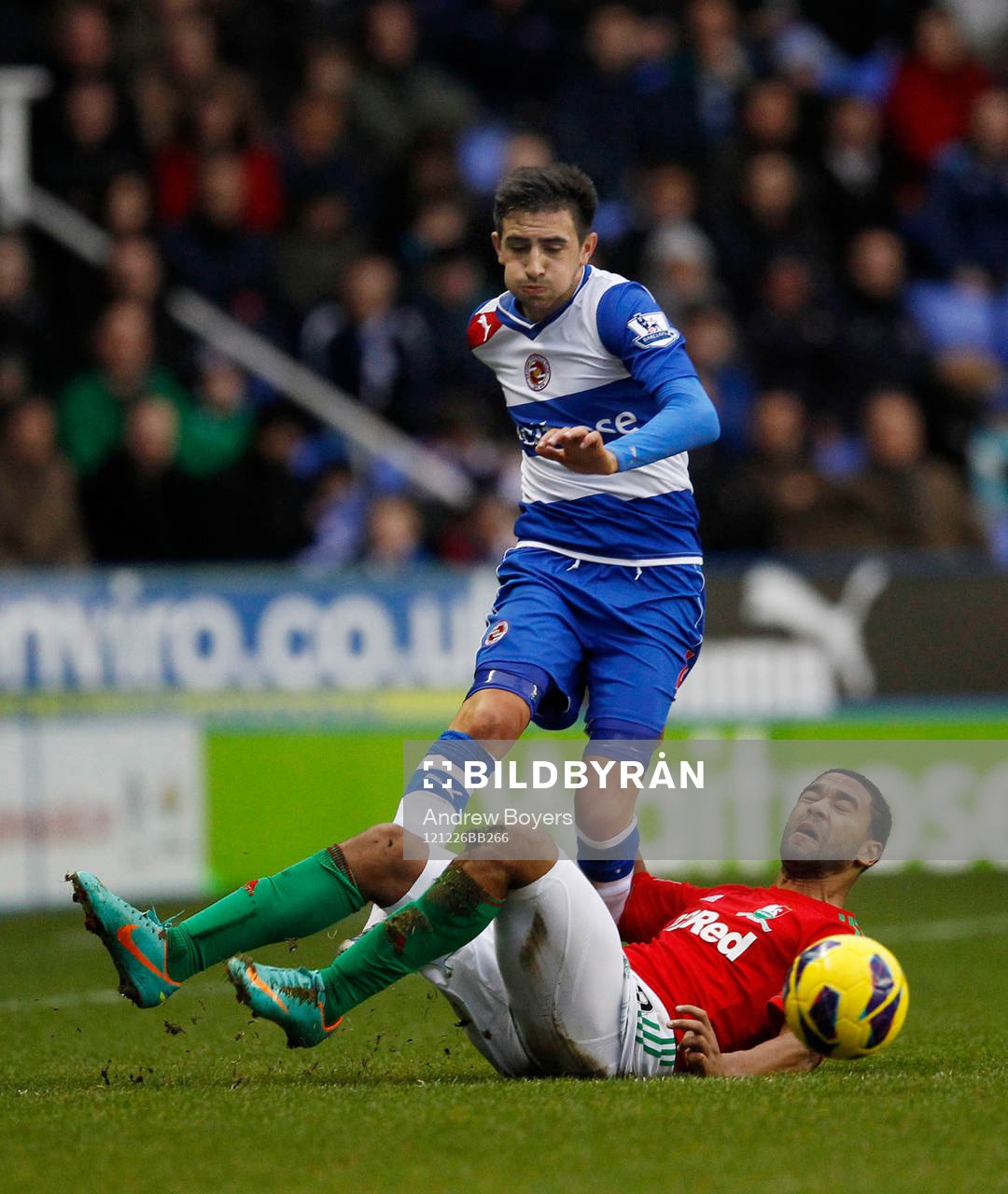 Football - Reading v Swansea City - Barclays Premier League