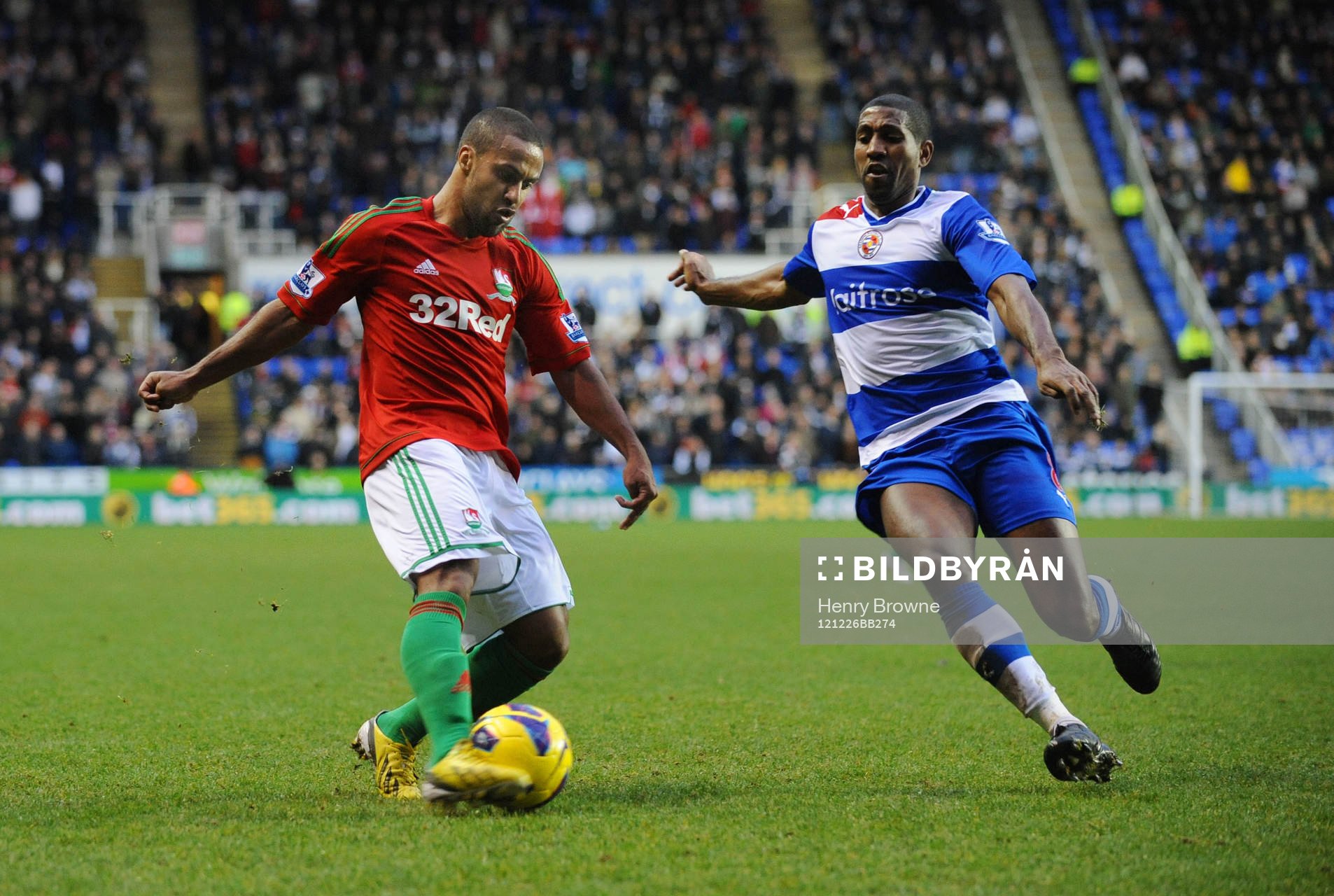 Football - Reading v Swansea City - Barclays Premier League