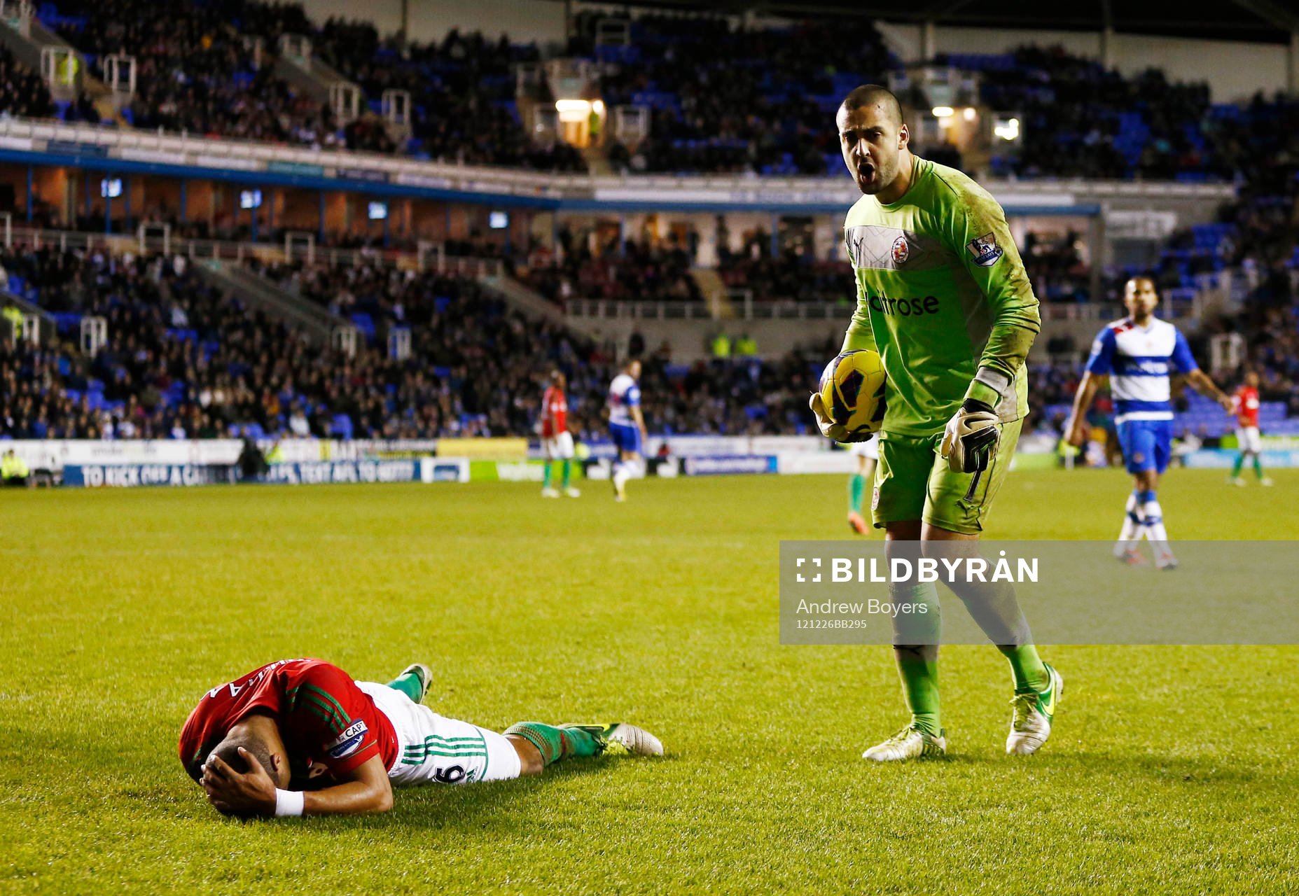 Football - Reading v Swansea City - Barclays Premier League
