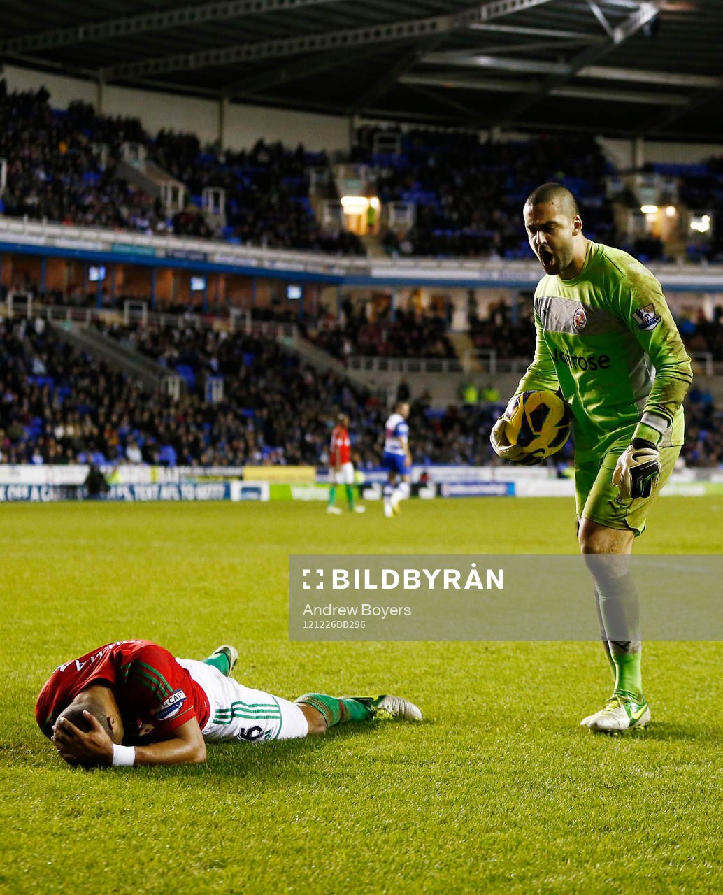 Football - Reading v Swansea City - Barclays Premier League
