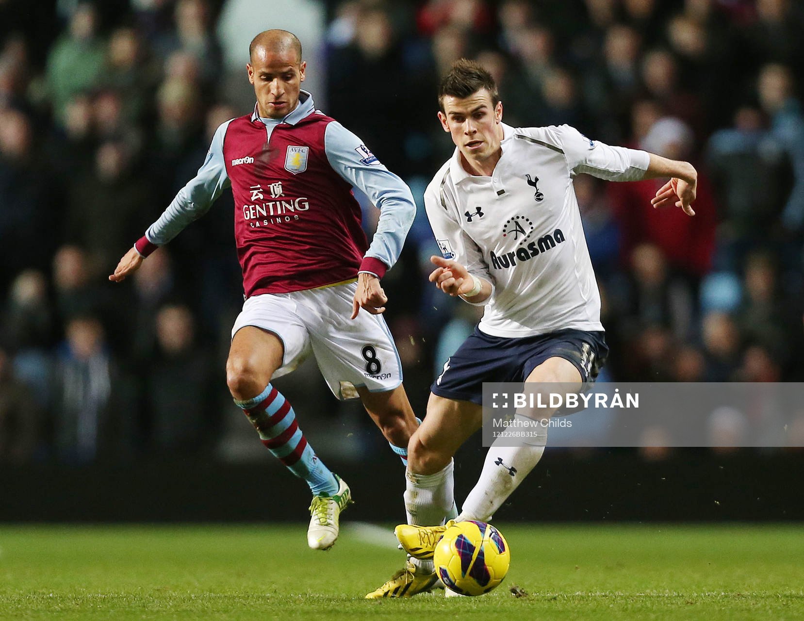 l - Aston Villa v Tottenham Hotspur - Barclays Premier