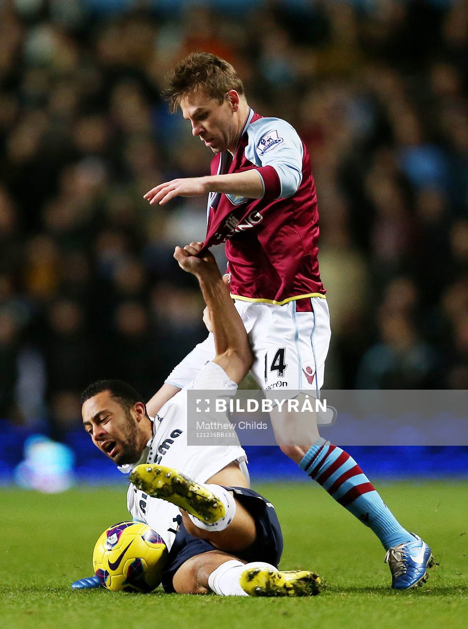 Football - Aston Villa v Tottenham Hotspur - Barclays