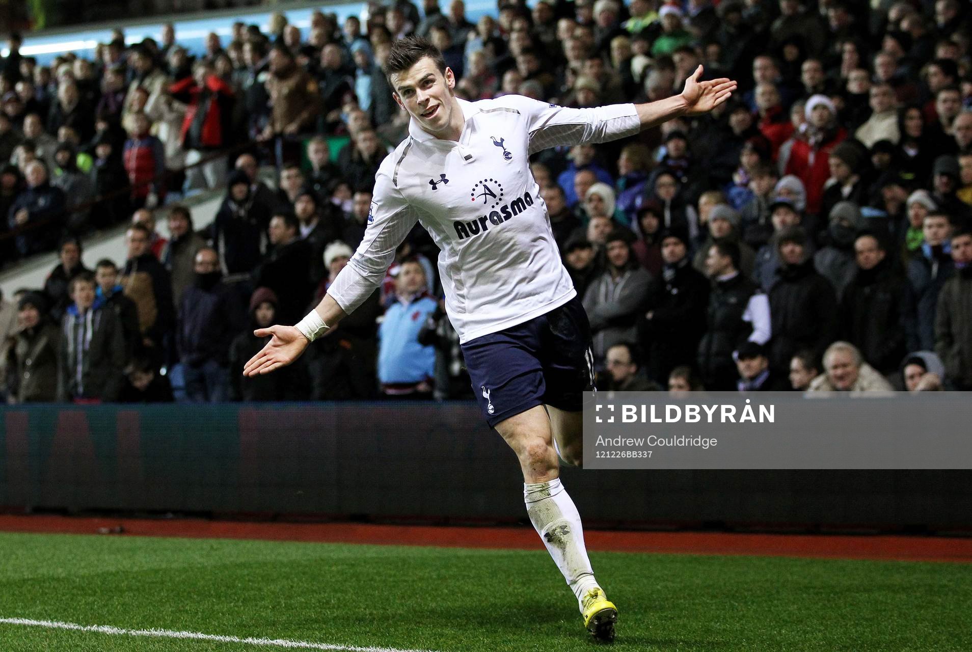 Football - Aston Villa v Tottenham Hotspur - Barclays