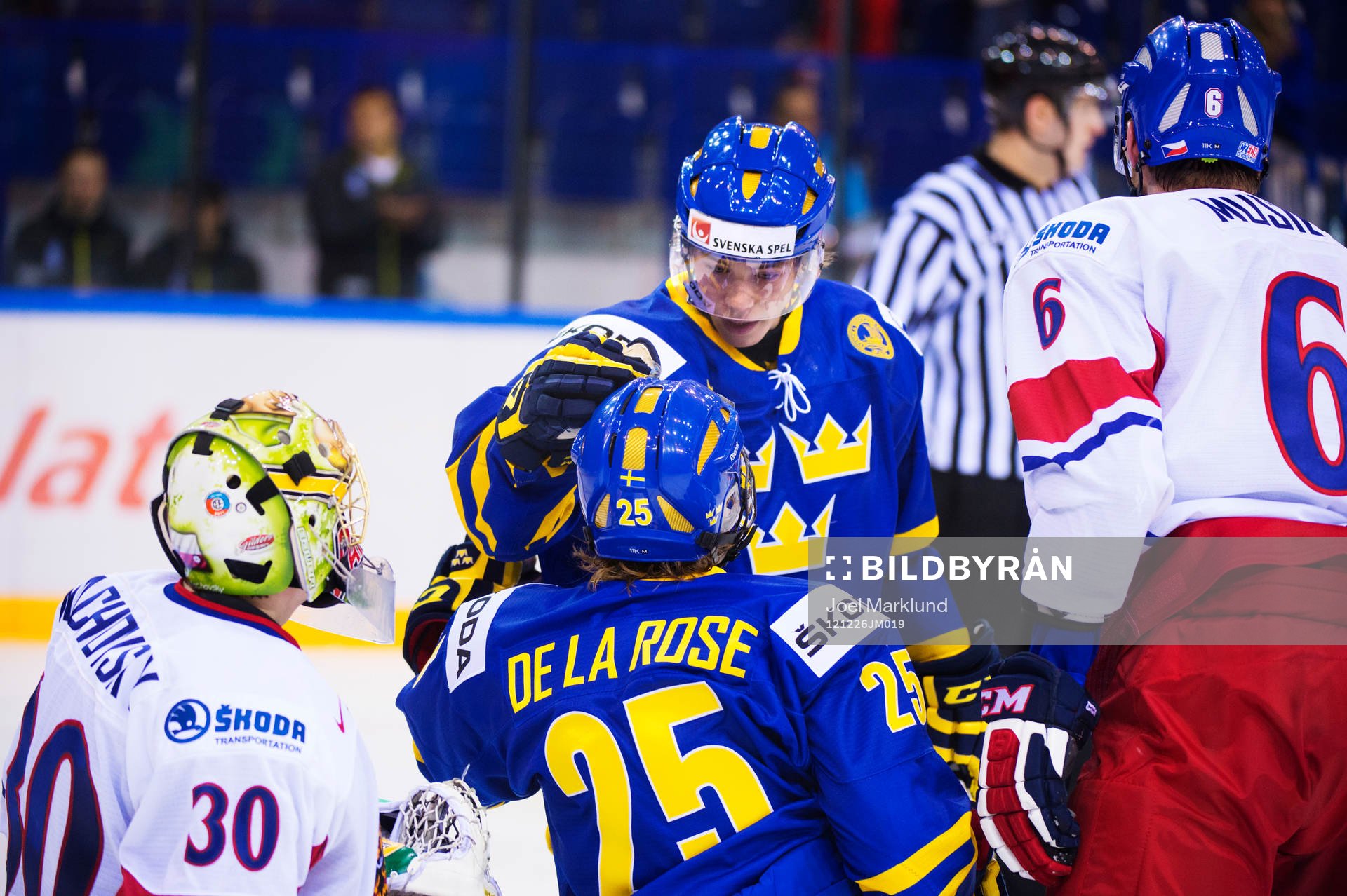 Jacob de la Rose och Filip Sandberg, Sverige, jublar