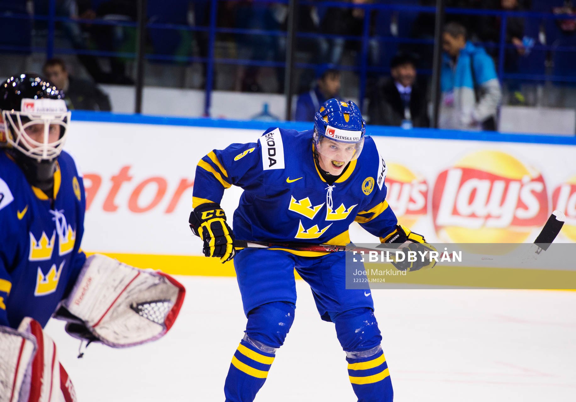 Rasmus Bengtsson, Sverige, grinar illa