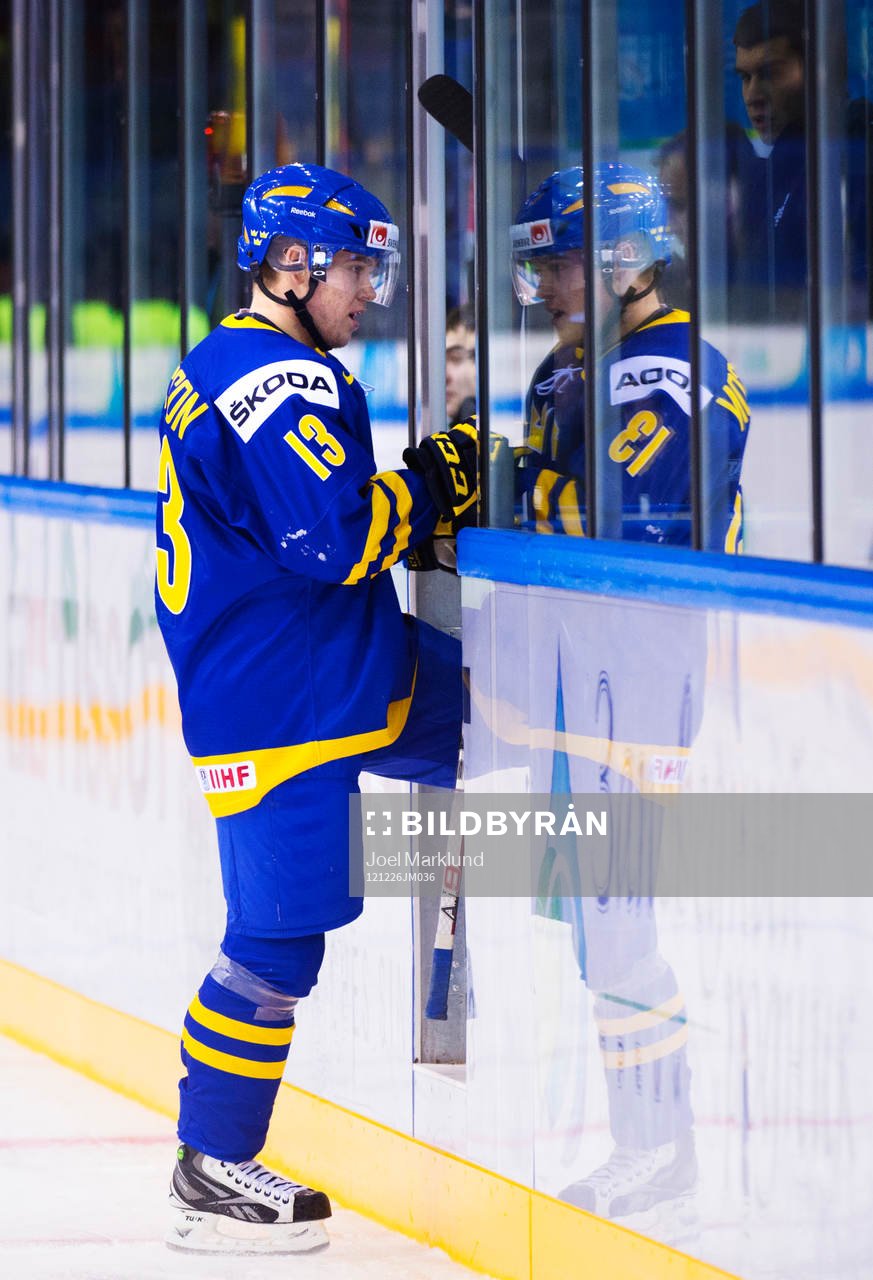 Viktor Arvidsson, Sverige, blir utvisad