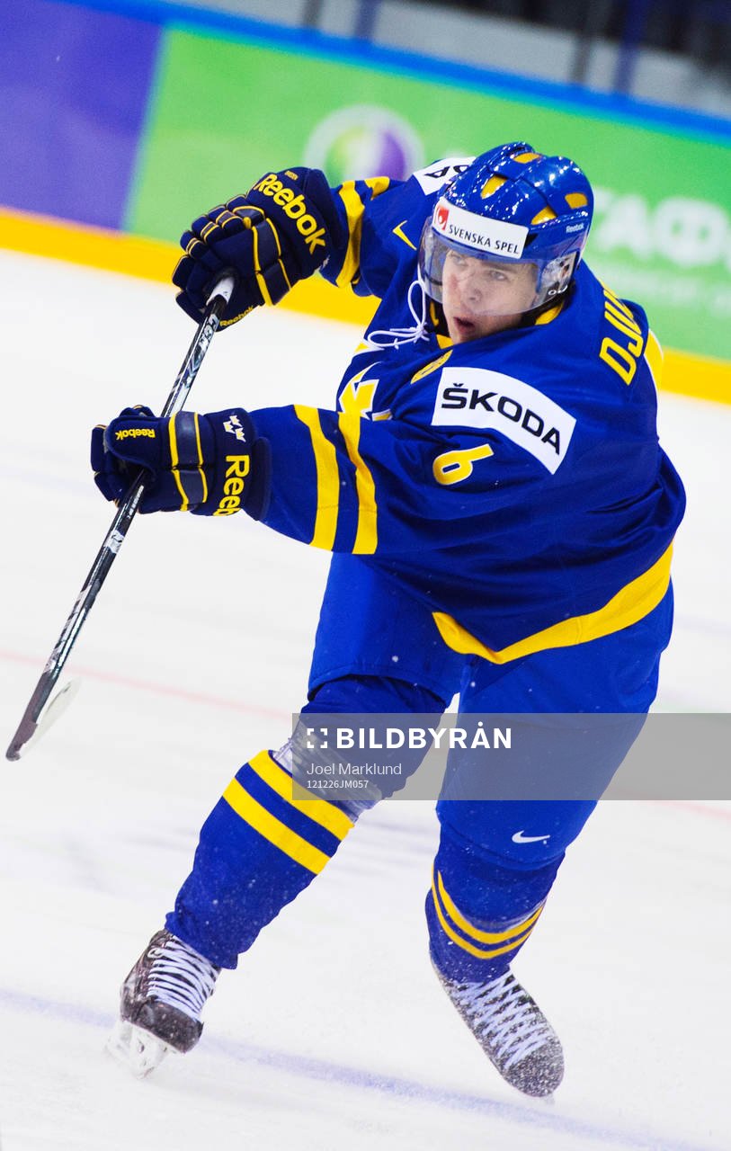 Emil Djuse, Sverige