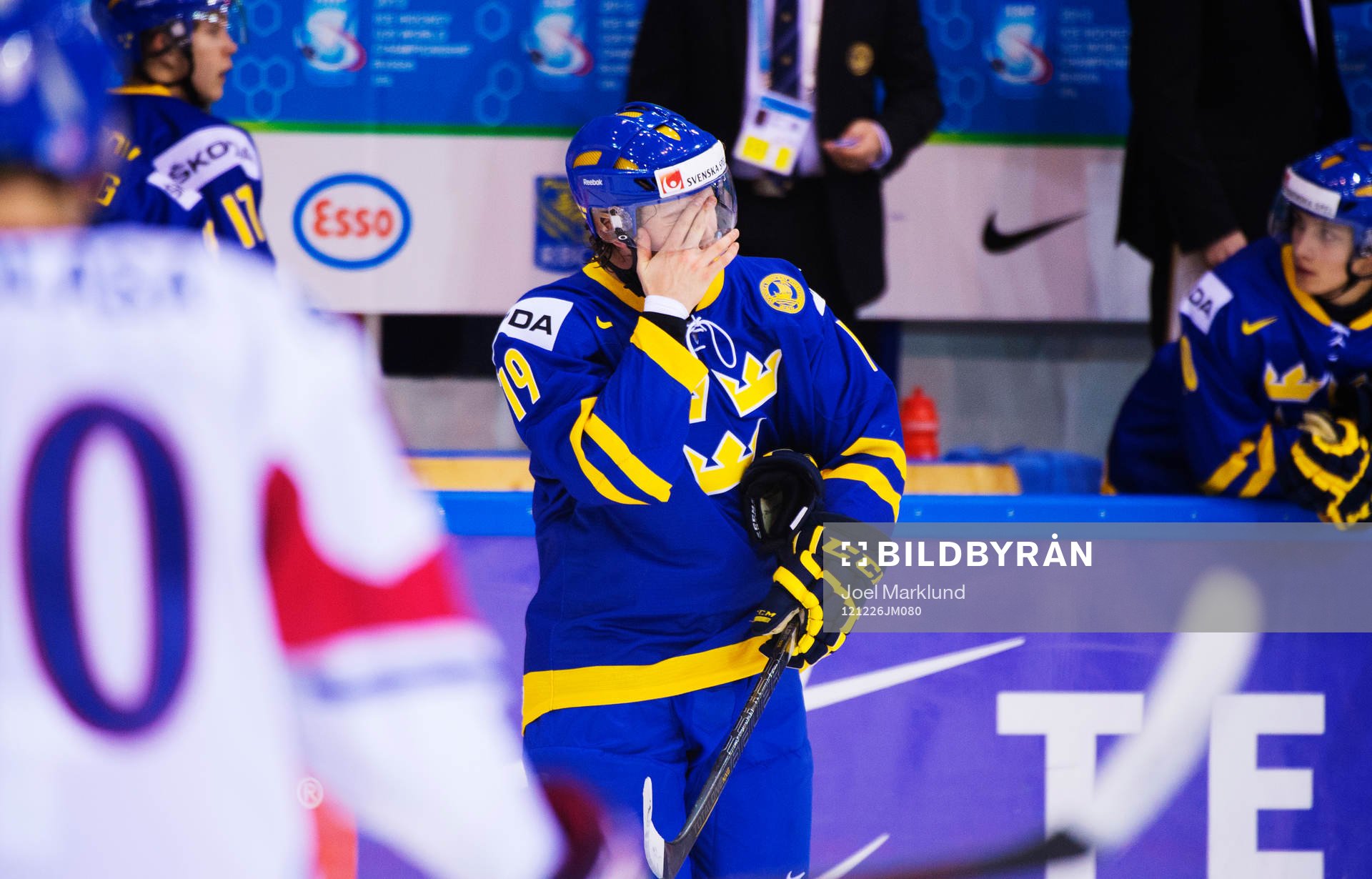 Elias Lindholm, Sverige