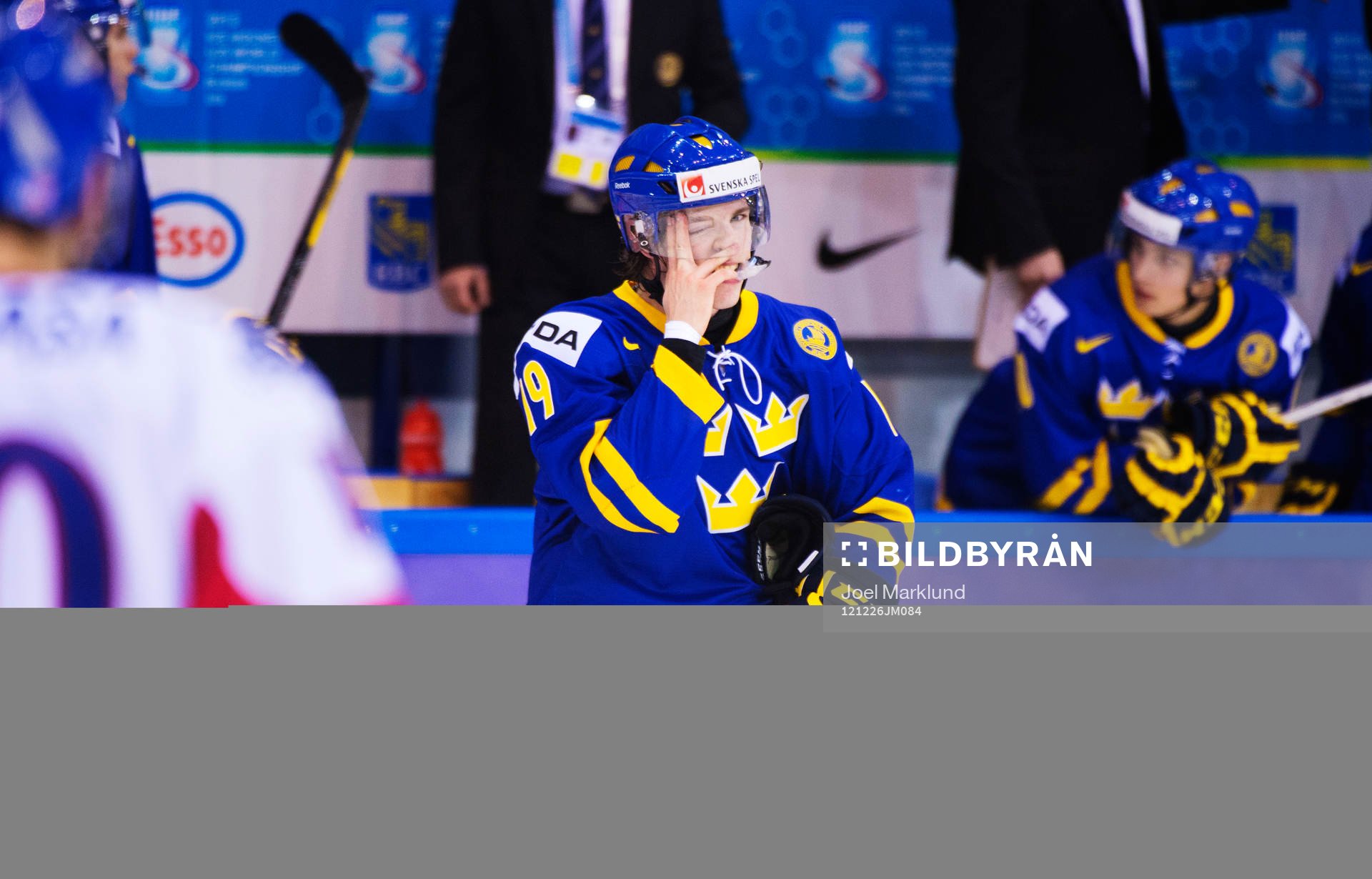 Elias Lindholm, Sverige