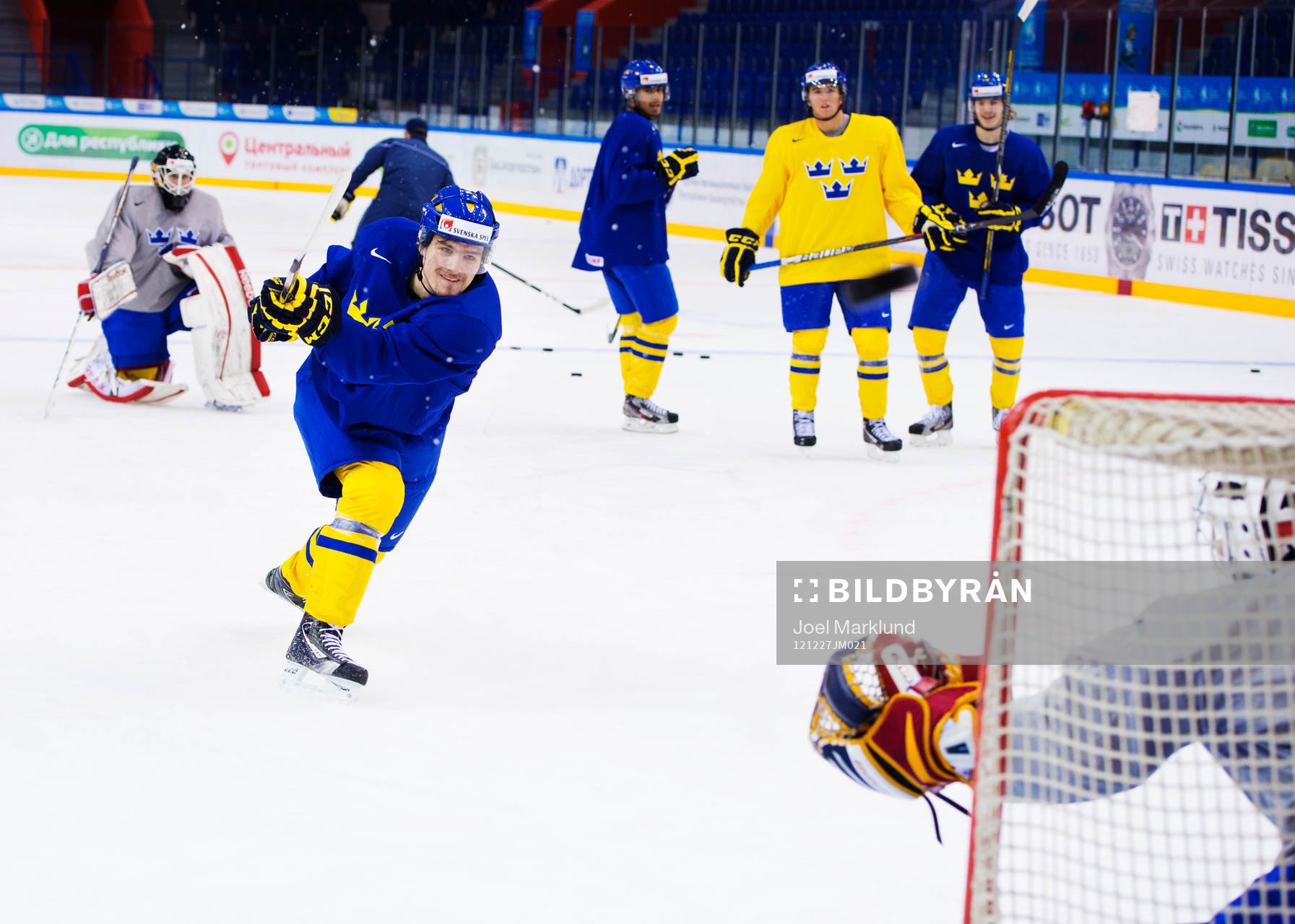 Mikael Vikstrand skjuter