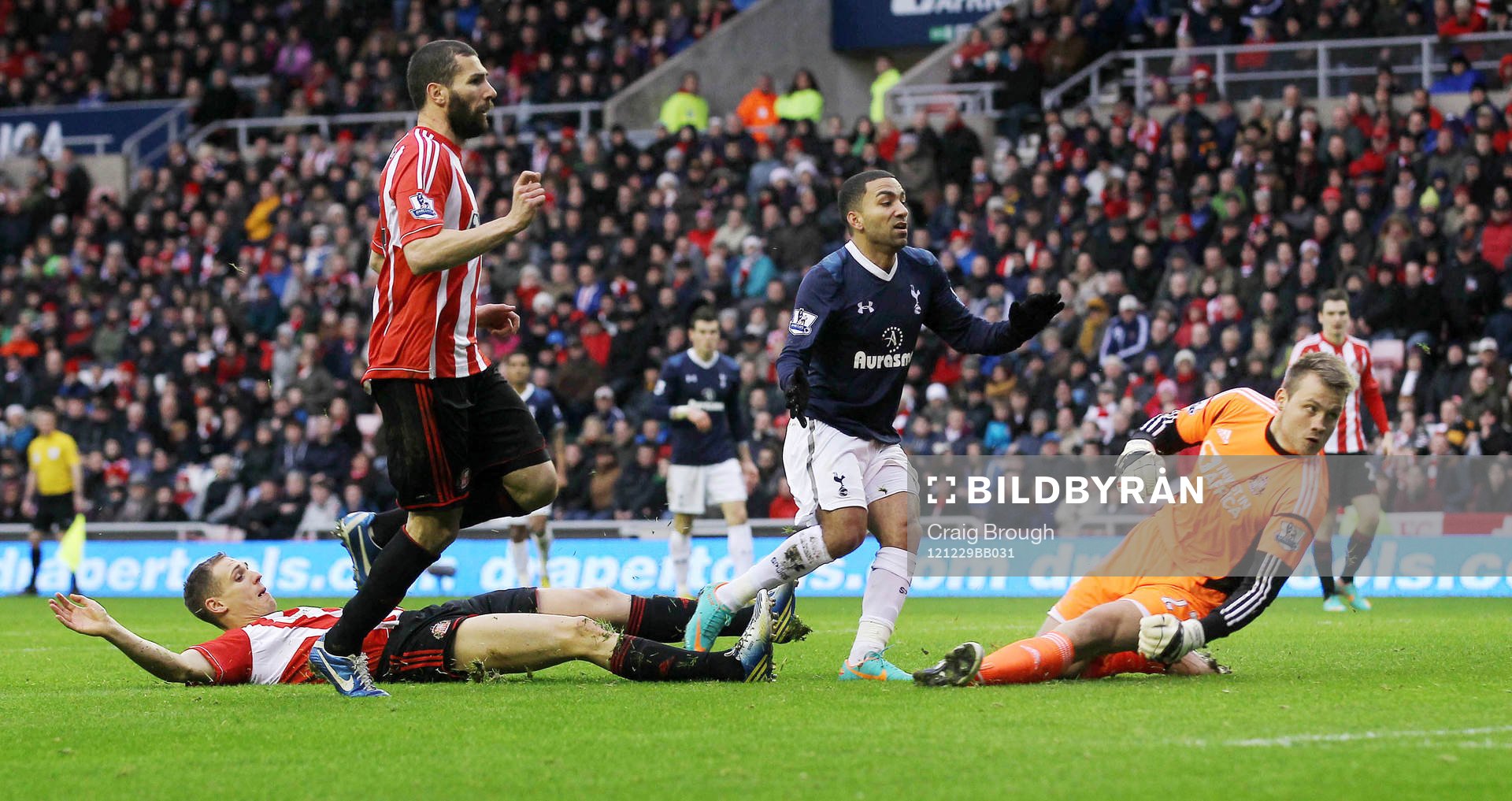 Football - Sunderland v Tottenham Hotspur - Barclays